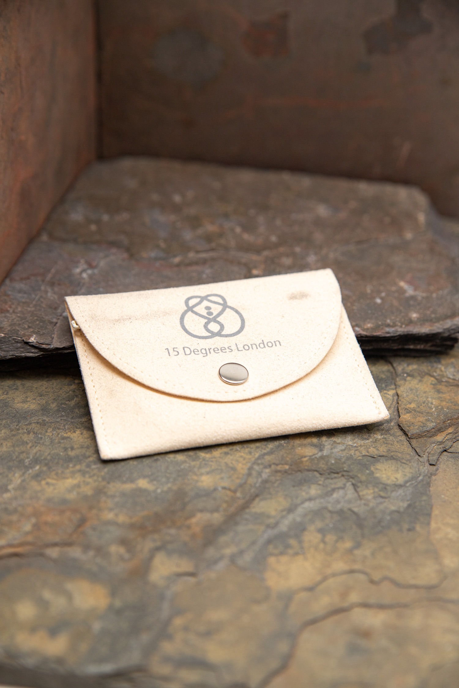 15Degrees London "Sundown Bracelet" Armband in Rot