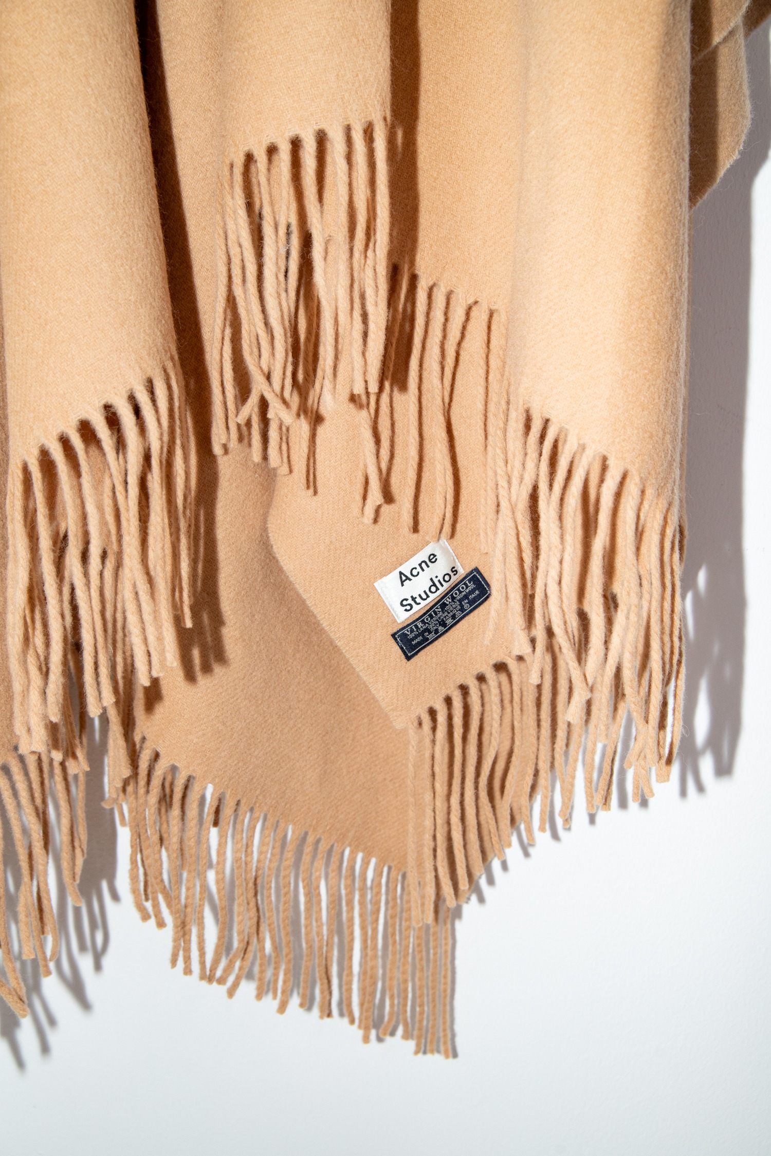 Acne Studios Cape in Camelfarben