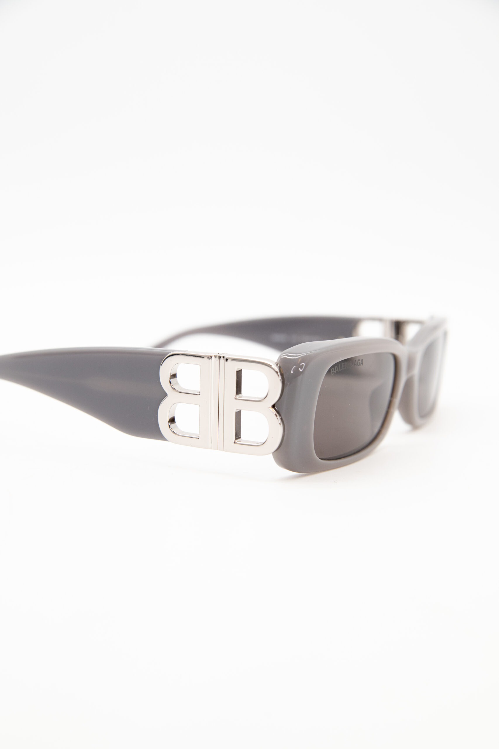 Balenciaga "Dynasty" Sonnenbrille in Grau und Silber