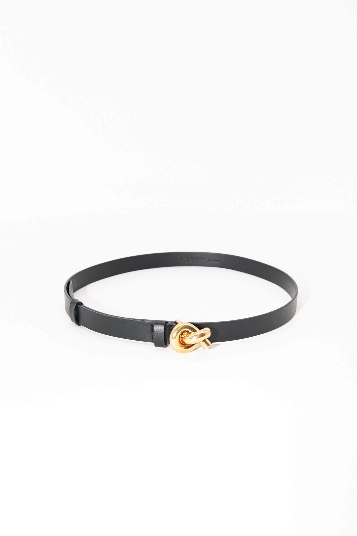 Bottega Veneta Gürtel in Schwarz mit Goldknoten
