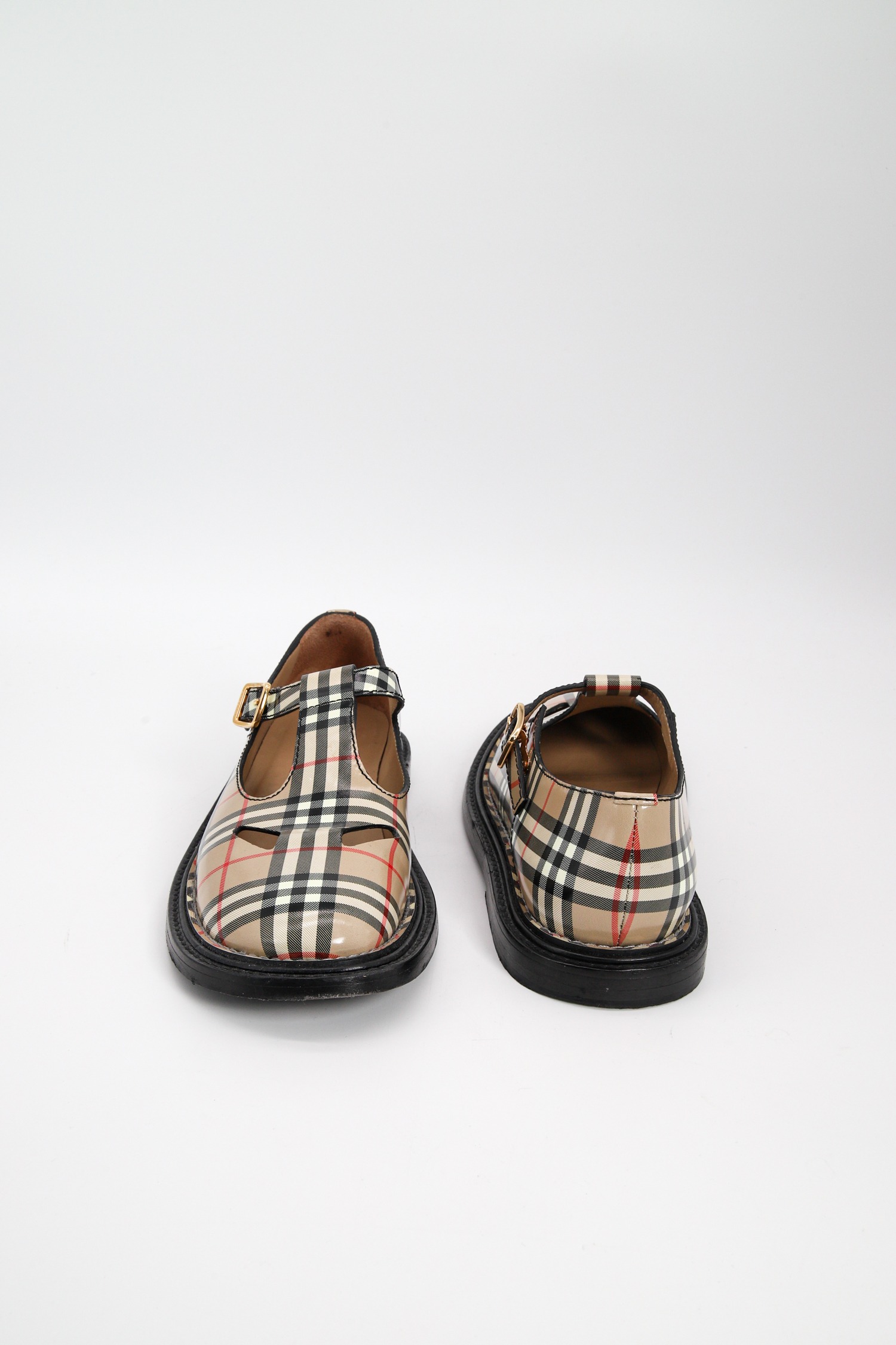 Burberry Schuhe mit T-Bar-Overstitch