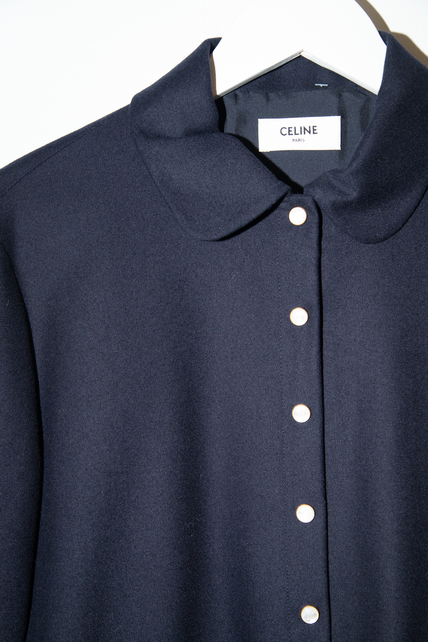 Celine Jacke aus Kaschmir in Dunkelblau und Gold