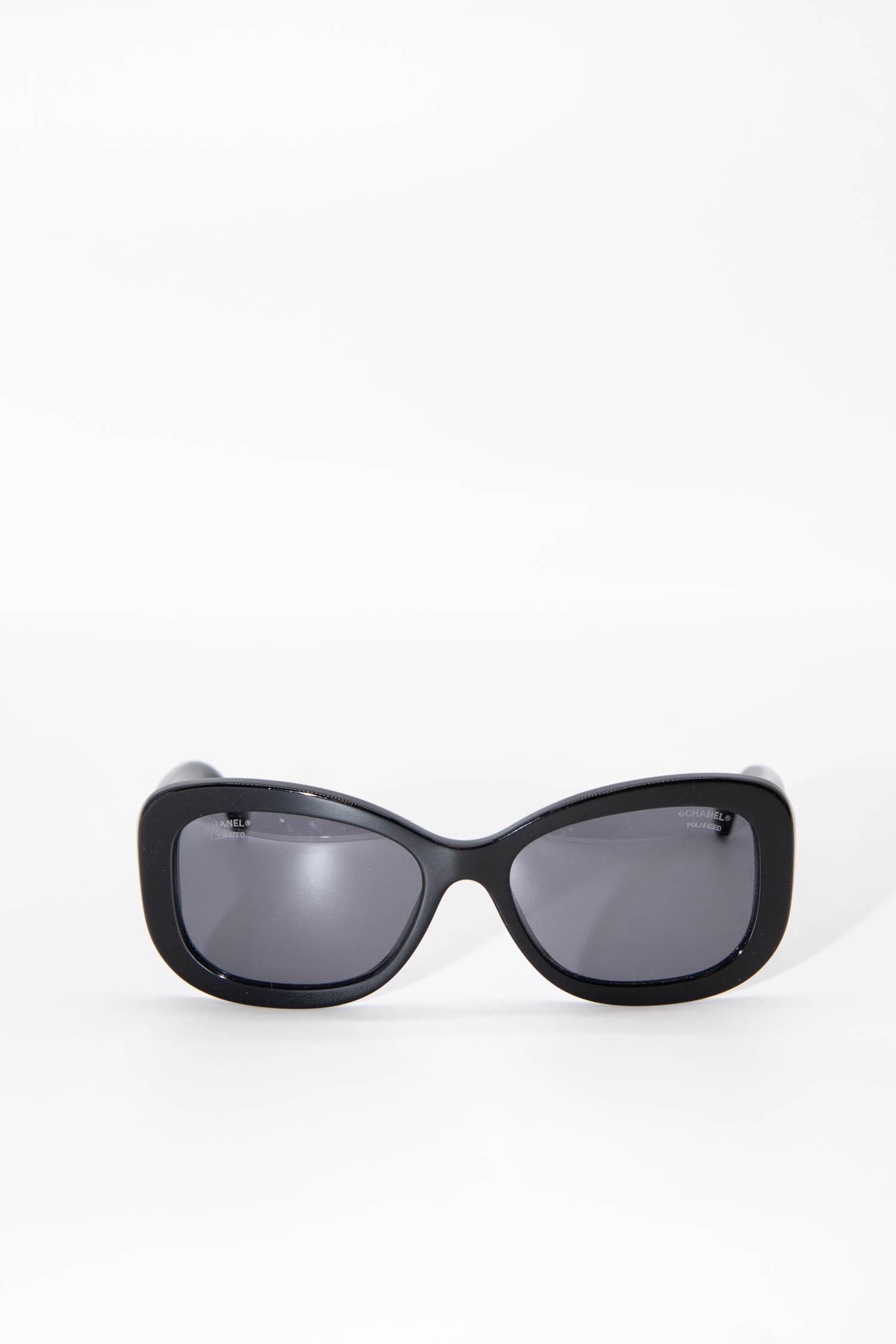 Chanel Sonnenbrille in Schwarz und Gold