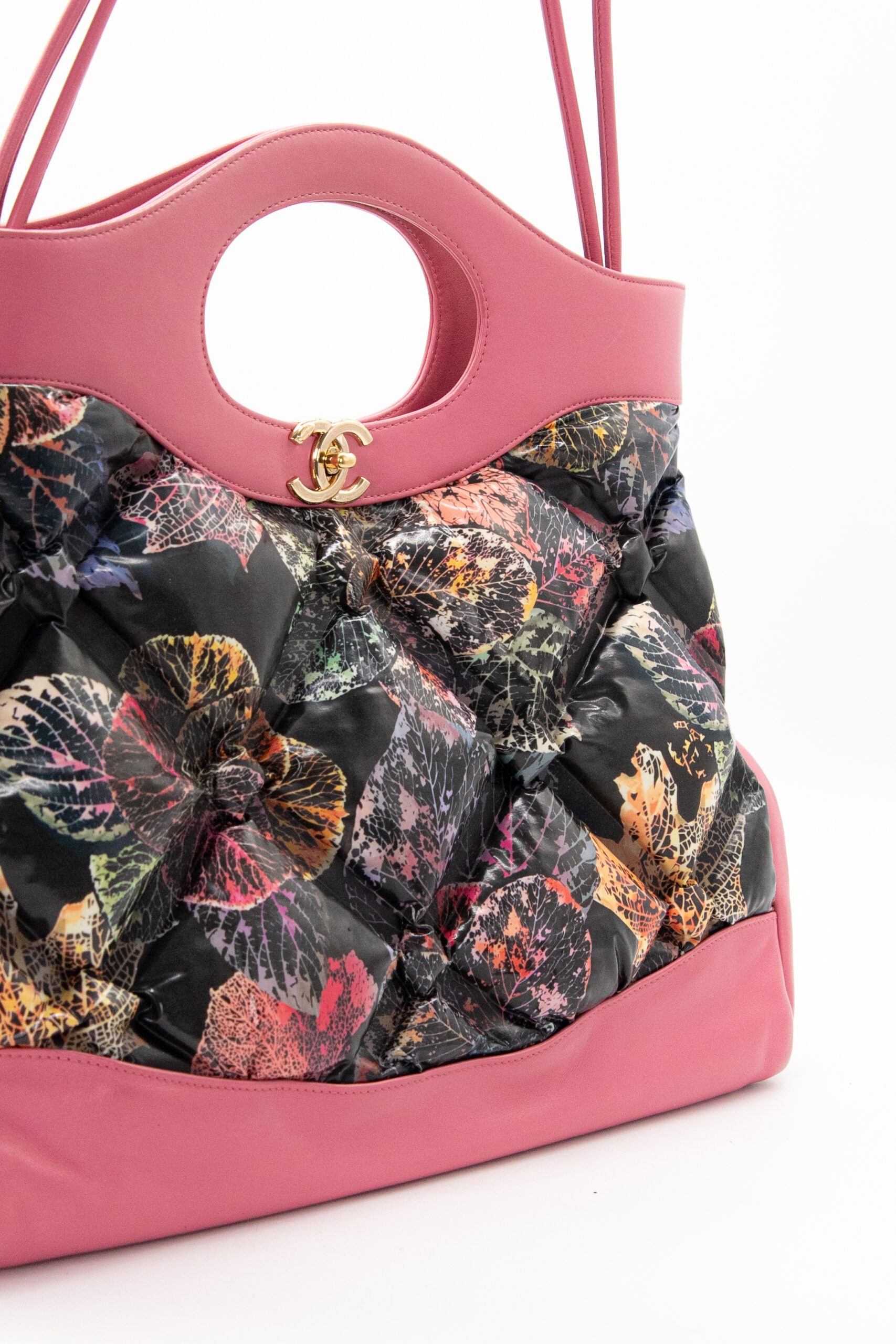 Chanel "31 Shopping Bag Medium" in Pink und Bunt