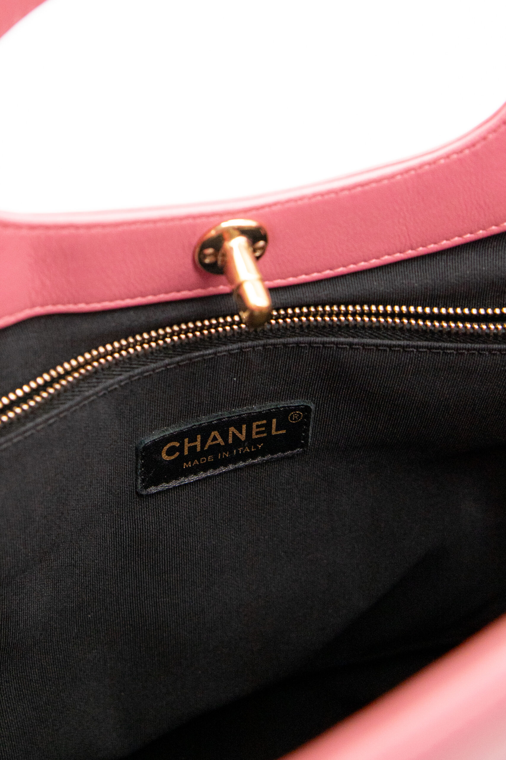 Chanel "31 Shopping Bag Medium" in Pink und Bunt