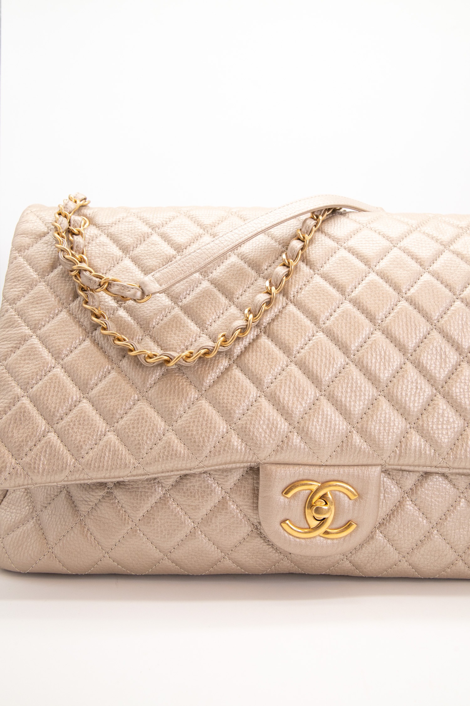Chanel "XXL Classic Flap Airlines"