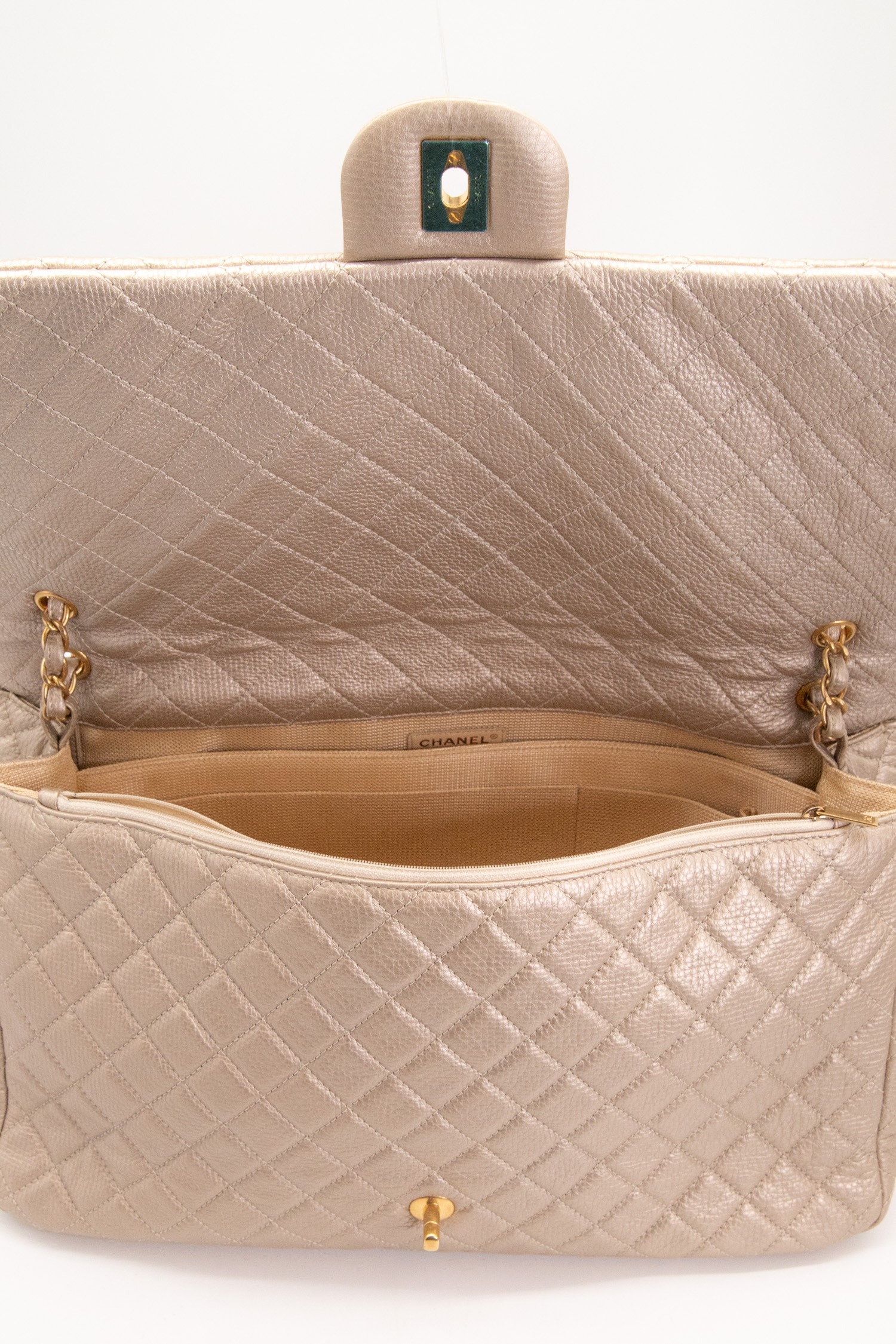 Chanel "XXL Classic Flap Airlines"