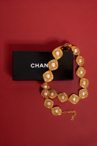 Chanel Kettengürtel mit Perlen in Gold und Ecru
