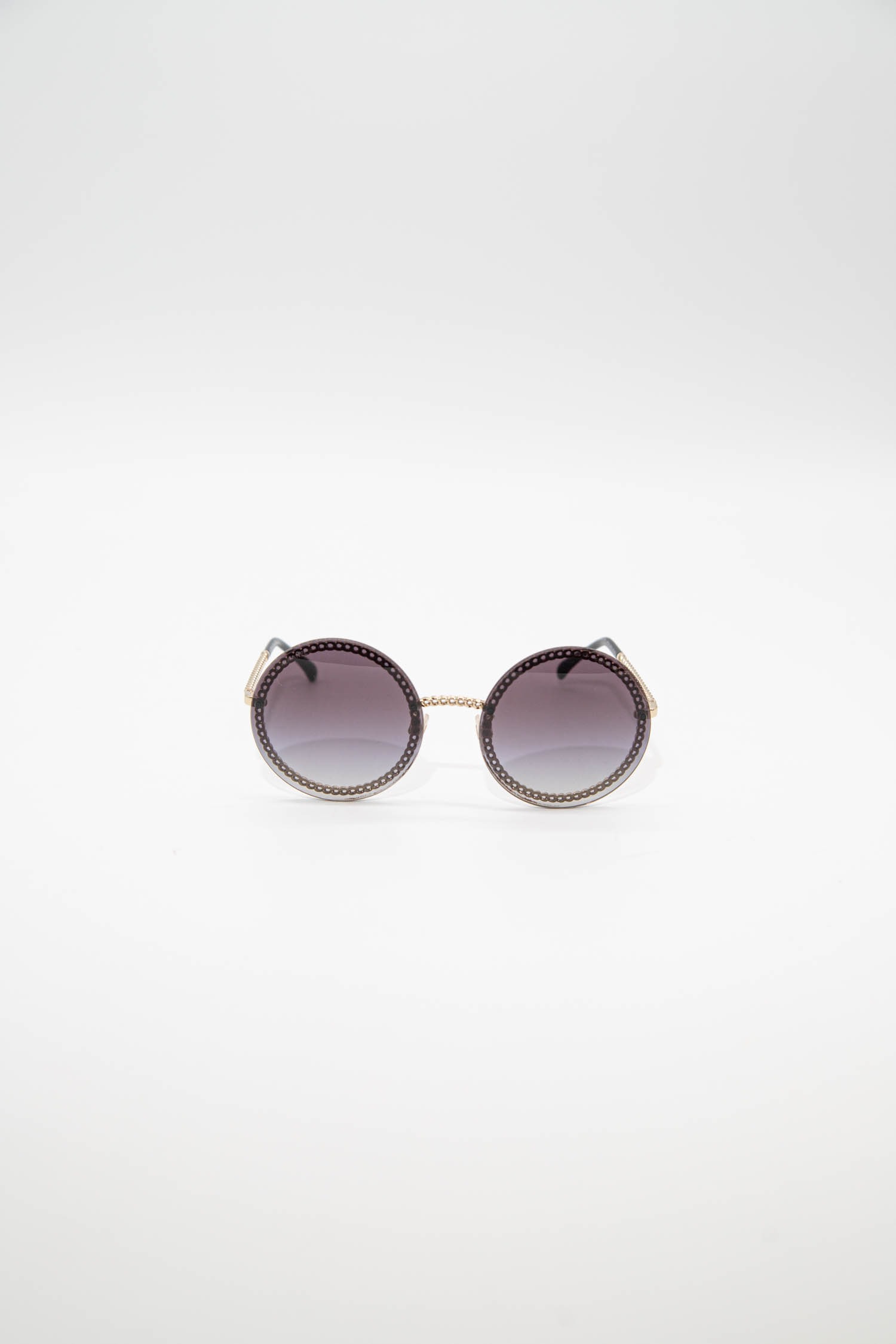 Chanel "4245" Sonnenbrille mit runden Gläsern in Schwarz