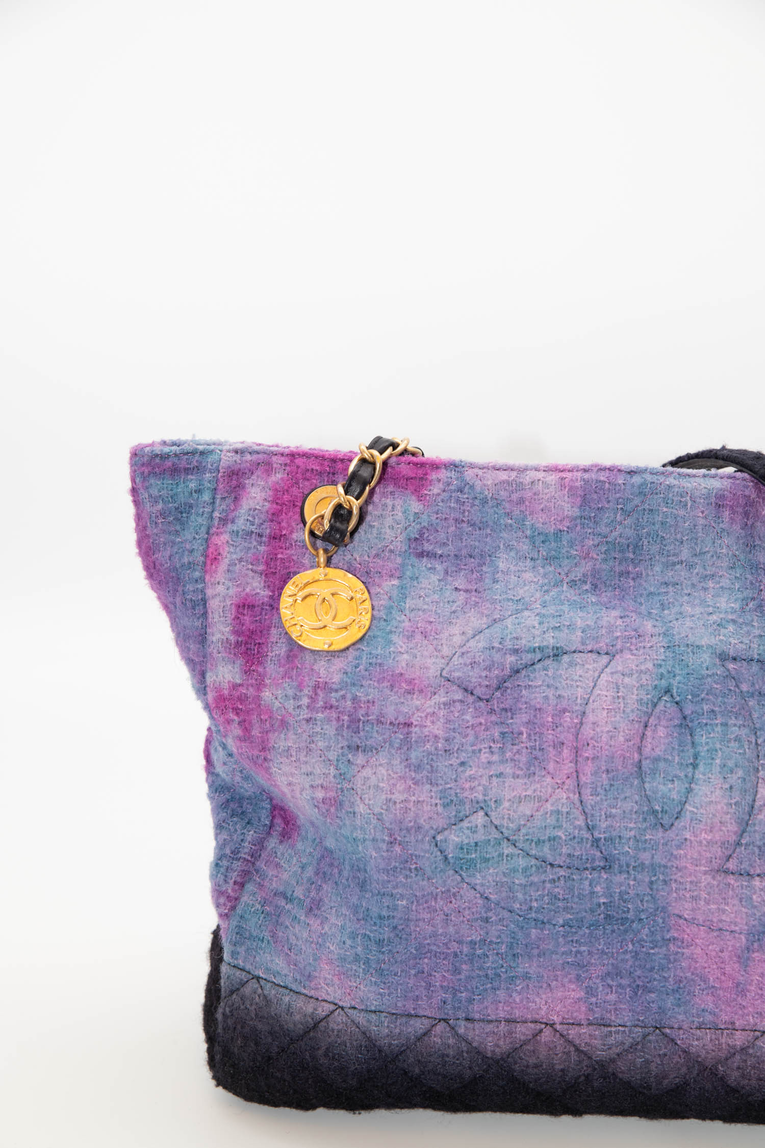 Chanel "Deauville" Shopper im Batik Design