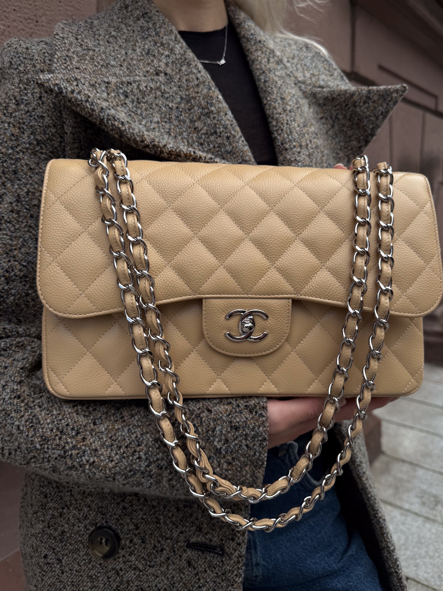 Chanel "Classic Double Flap Bag" Schultertasche Large in Beige