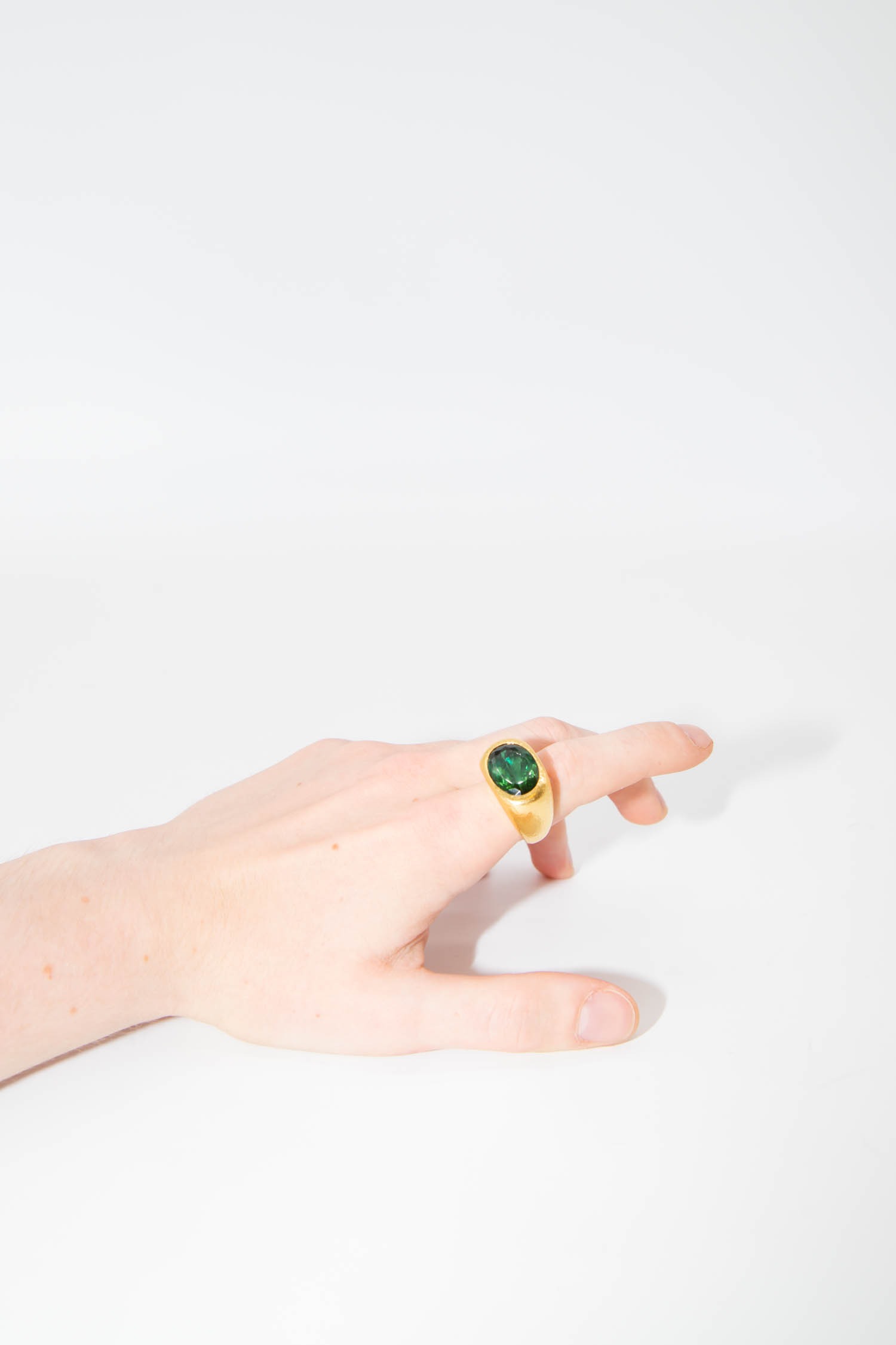 Colleen B. Rosenblat Turmalin Ring in Dunkelgrün und Gold
