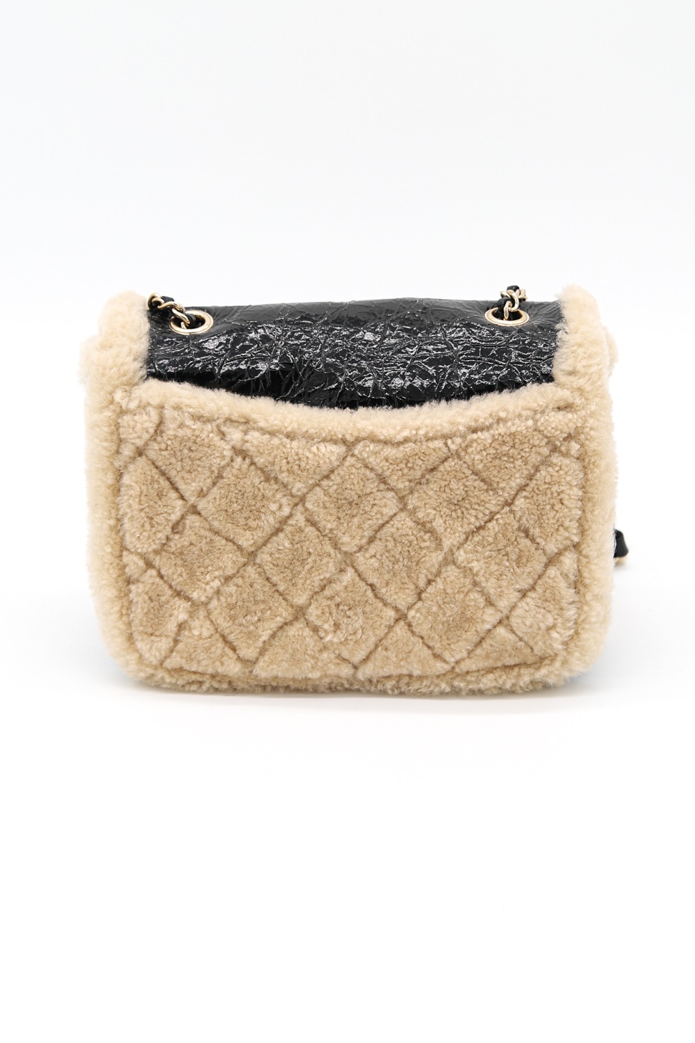 Chanel "CC Mania" Umhängetasche mit Shearling