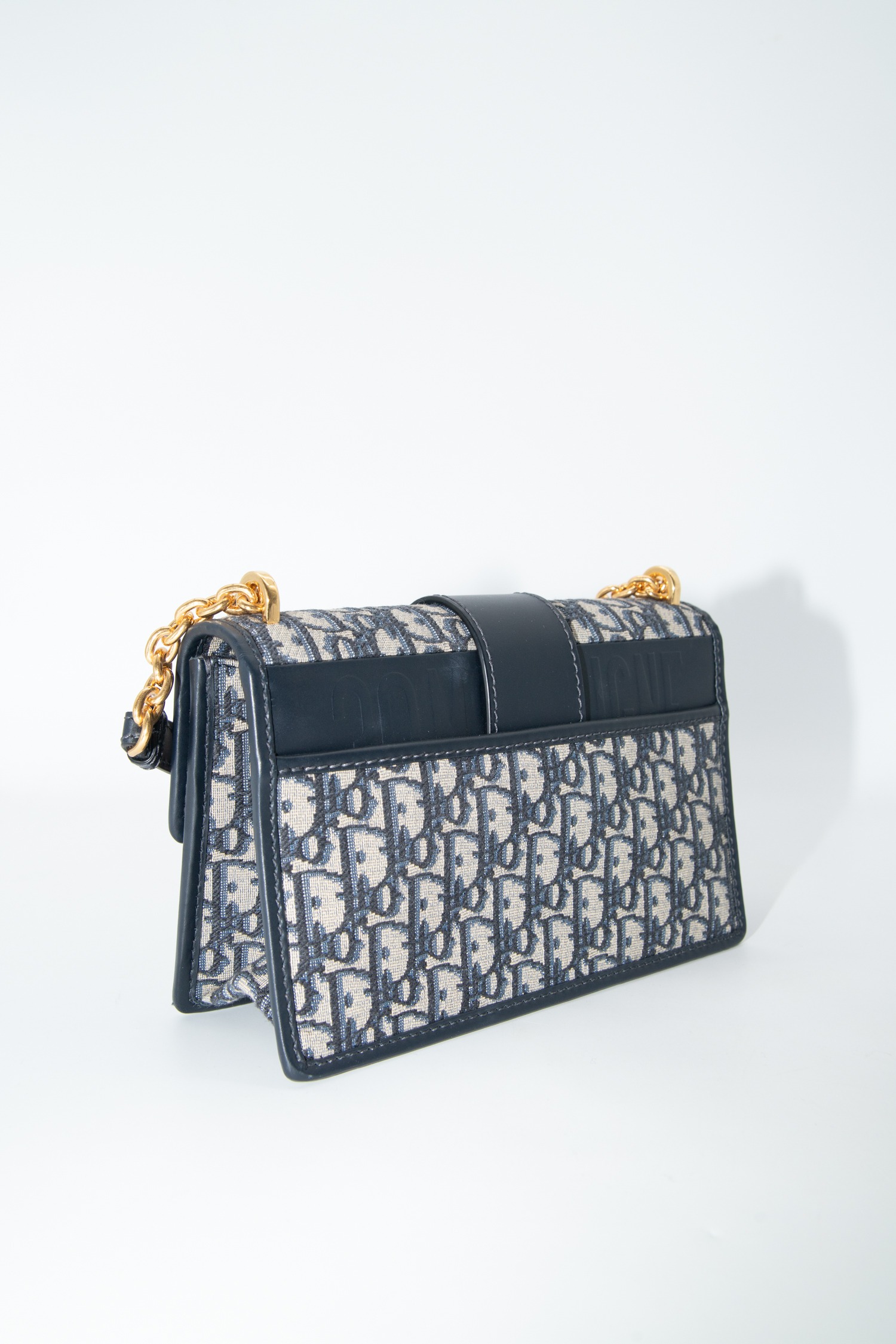 Dior "30 Montaigne" Tasche mit Kette in Blau