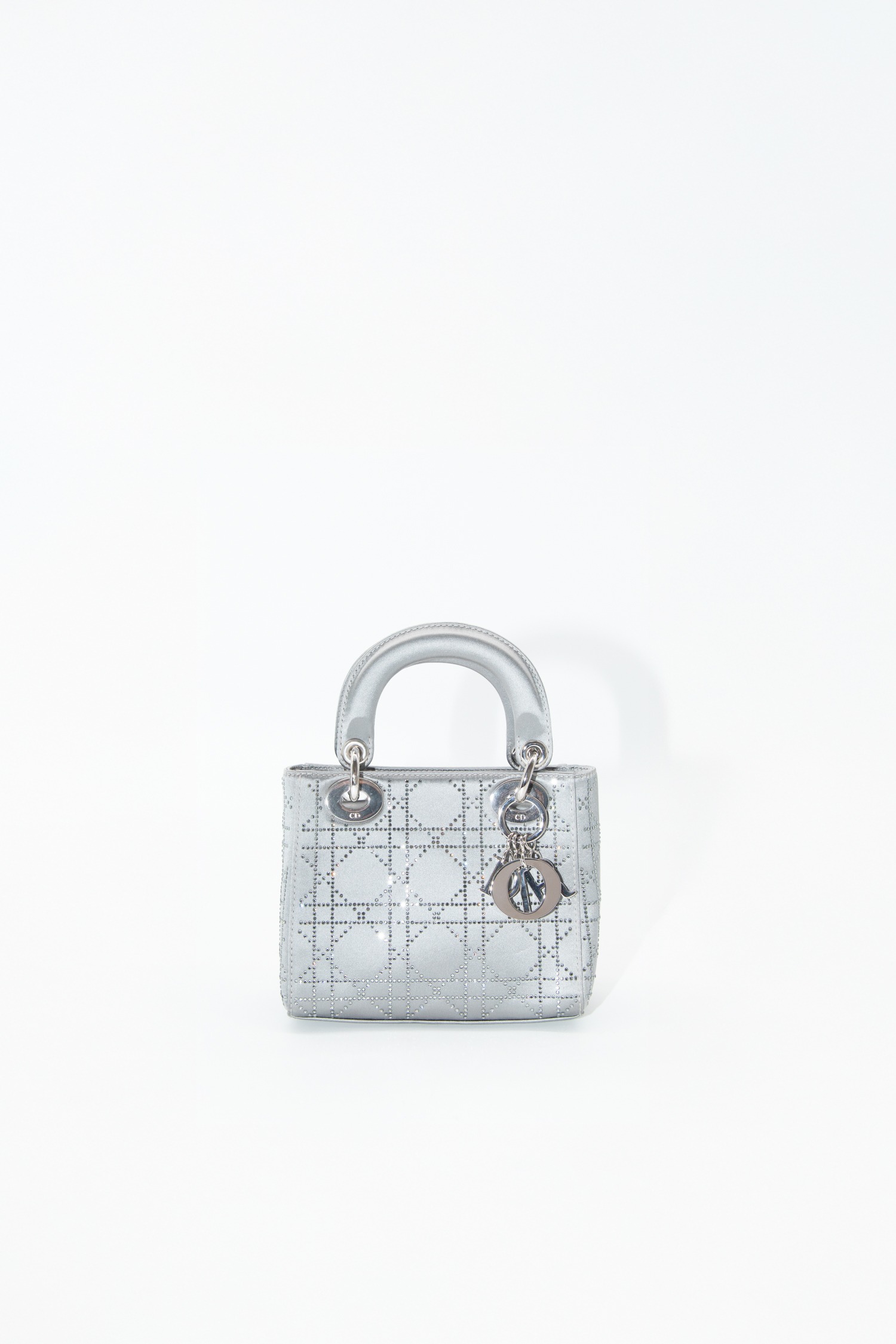 Dior „Mini Satin Cannage Lady Dior“ Handtasche mit Strass in Grau