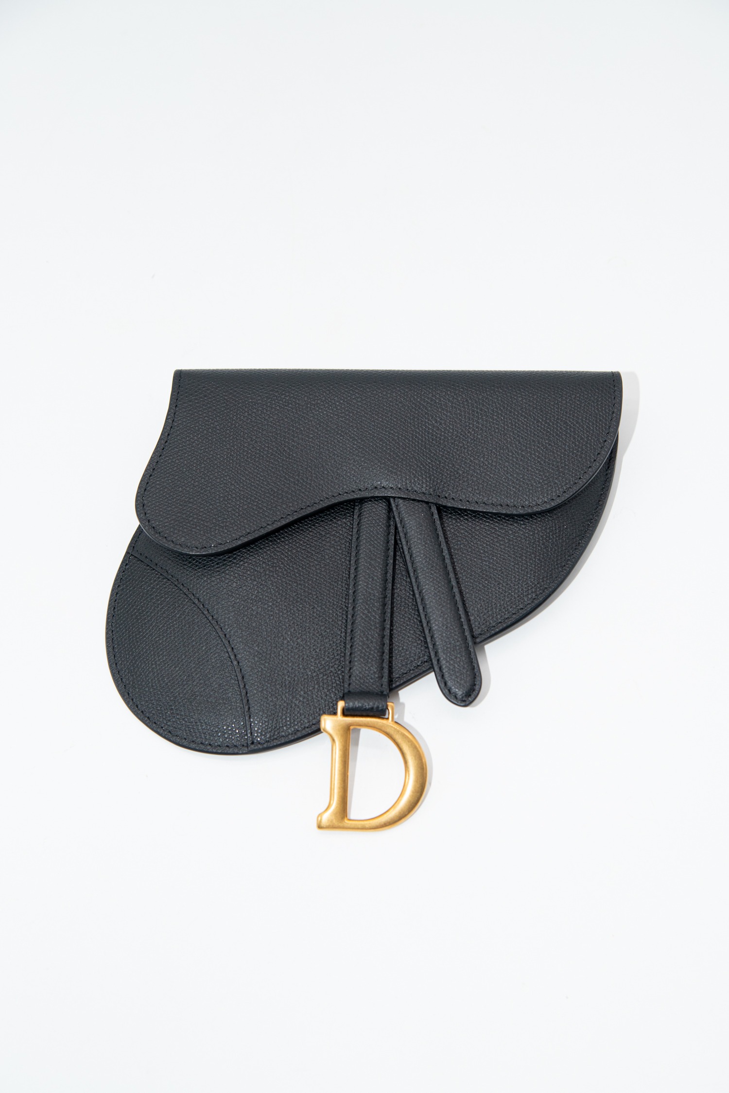 Dior "Saddle Pouch" kleine Tasche in Schwarz