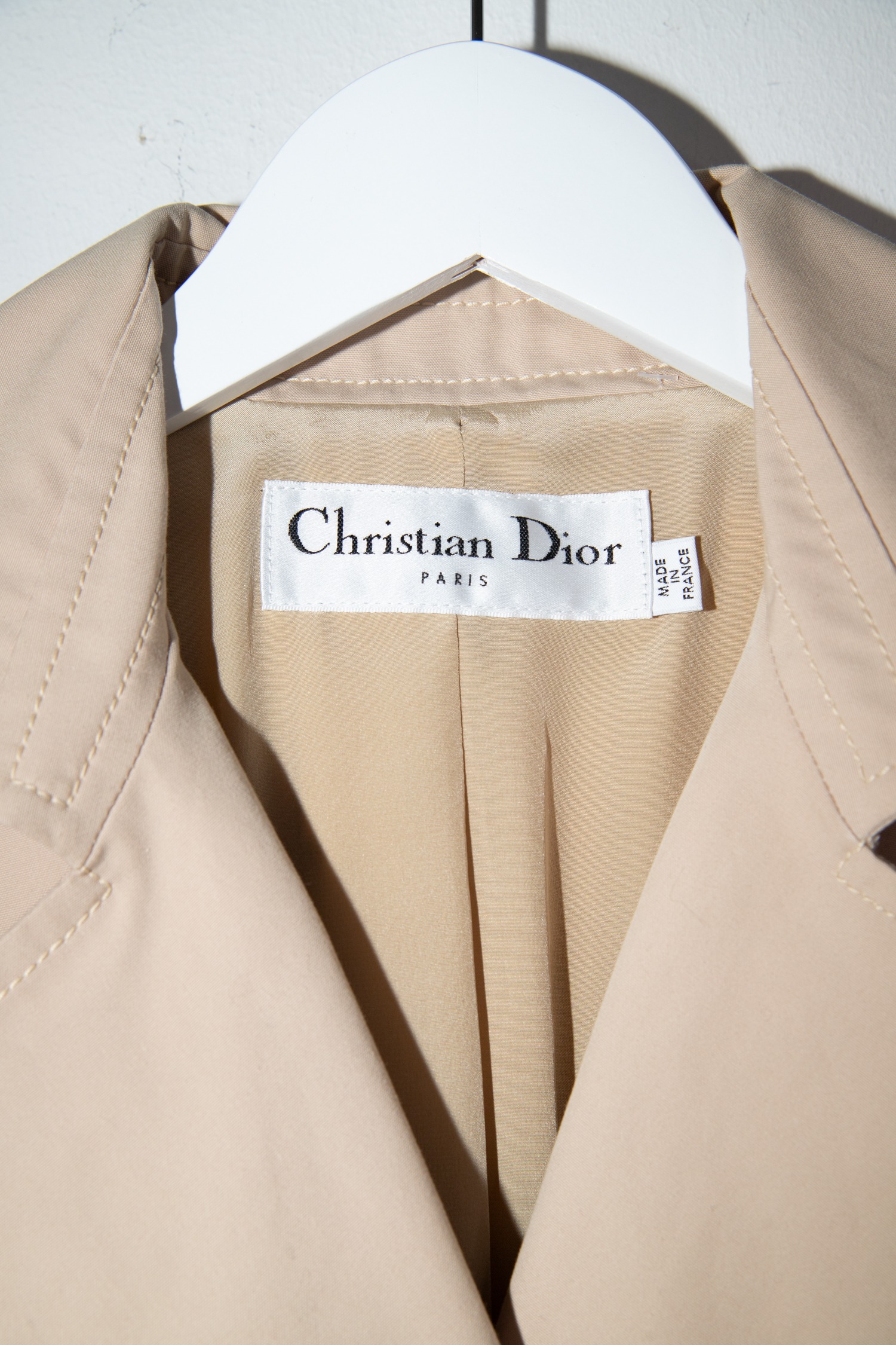 Christian Dior Safarijacke mit Gürtel aus Baumwolle in Beige