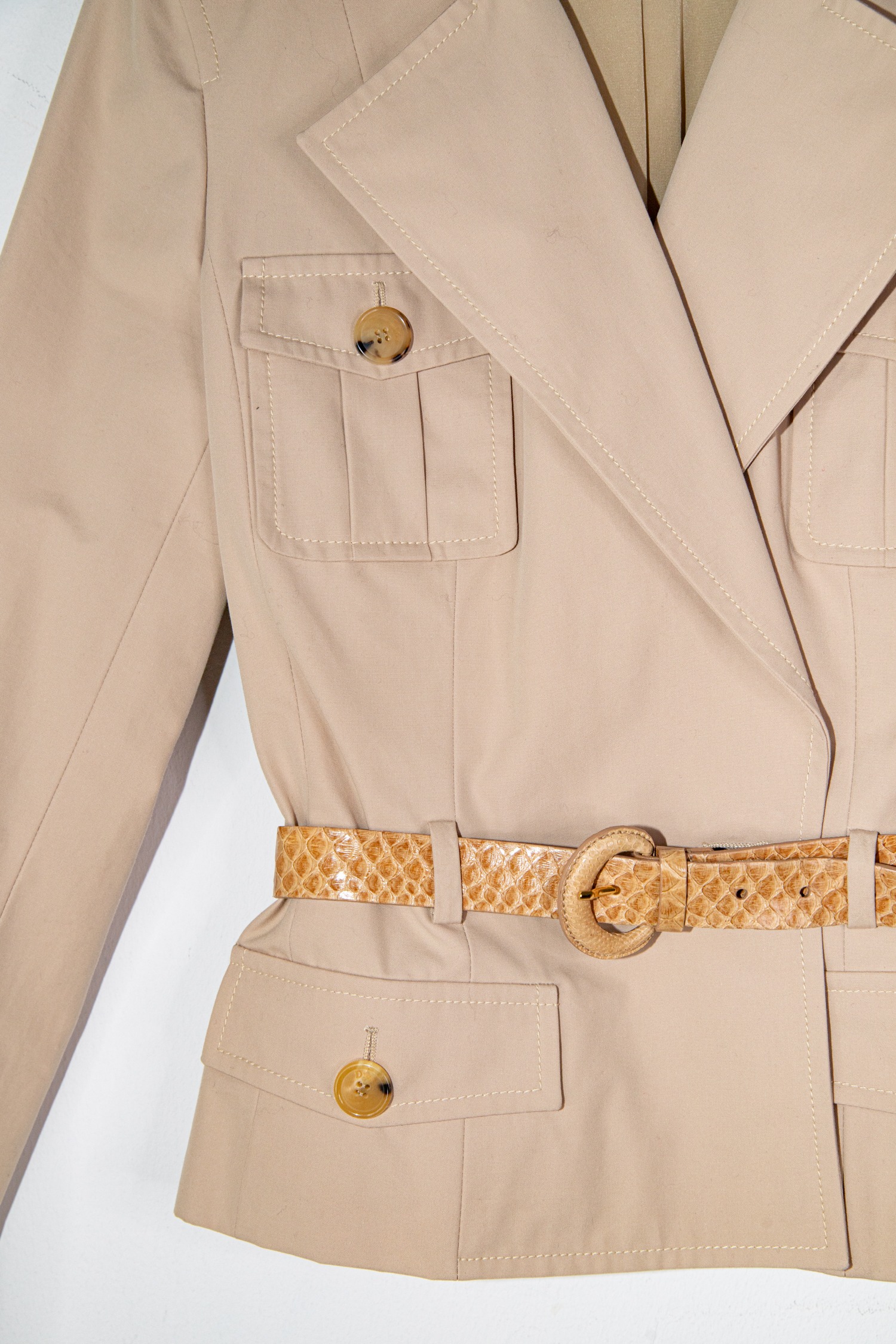 Christian Dior Safarijacke mit Gürtel aus Baumwolle in Beige