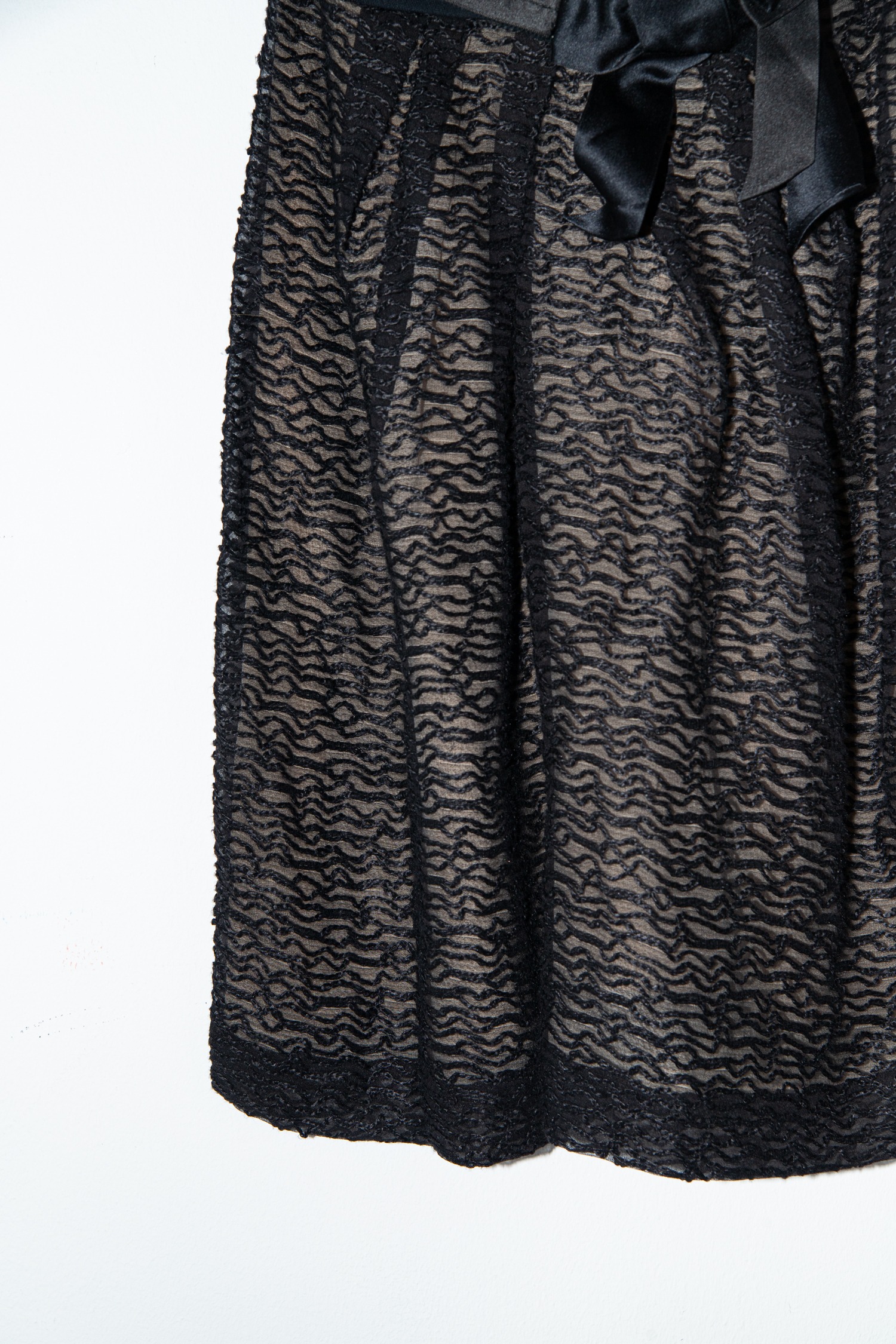 Dior Vintage Minikleid mit Schleife in Schwarz und Natur