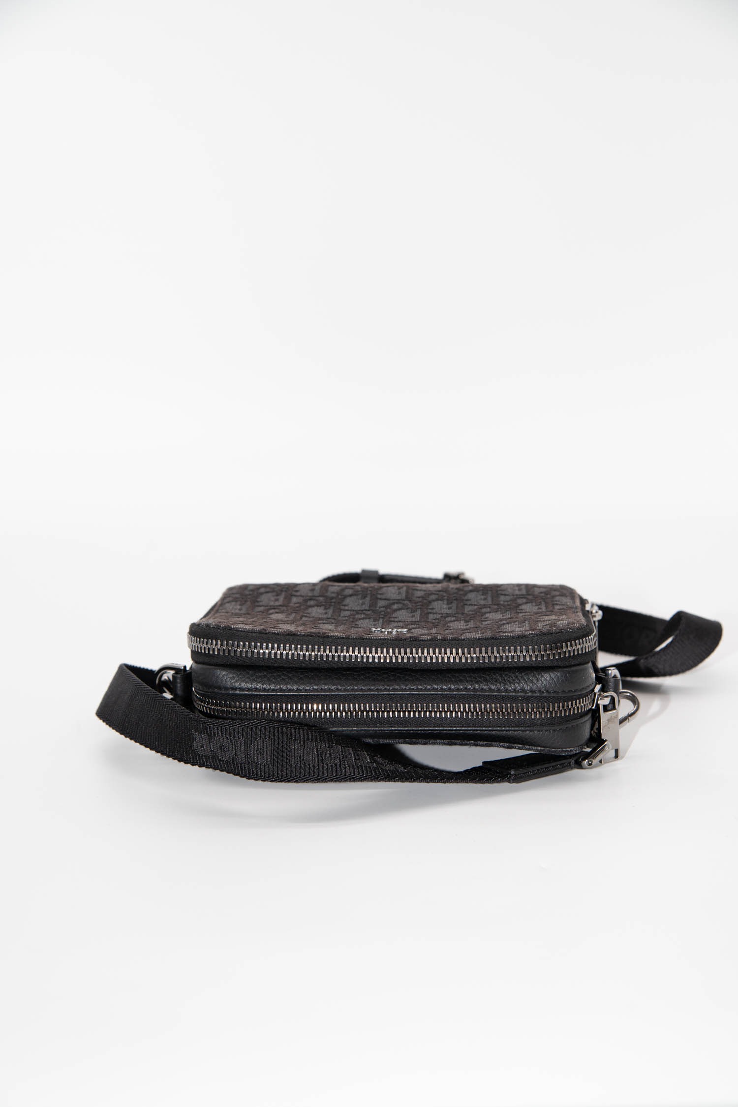 Christian Dior "Oblique Jacquard" Umhängetasche in Schwarz