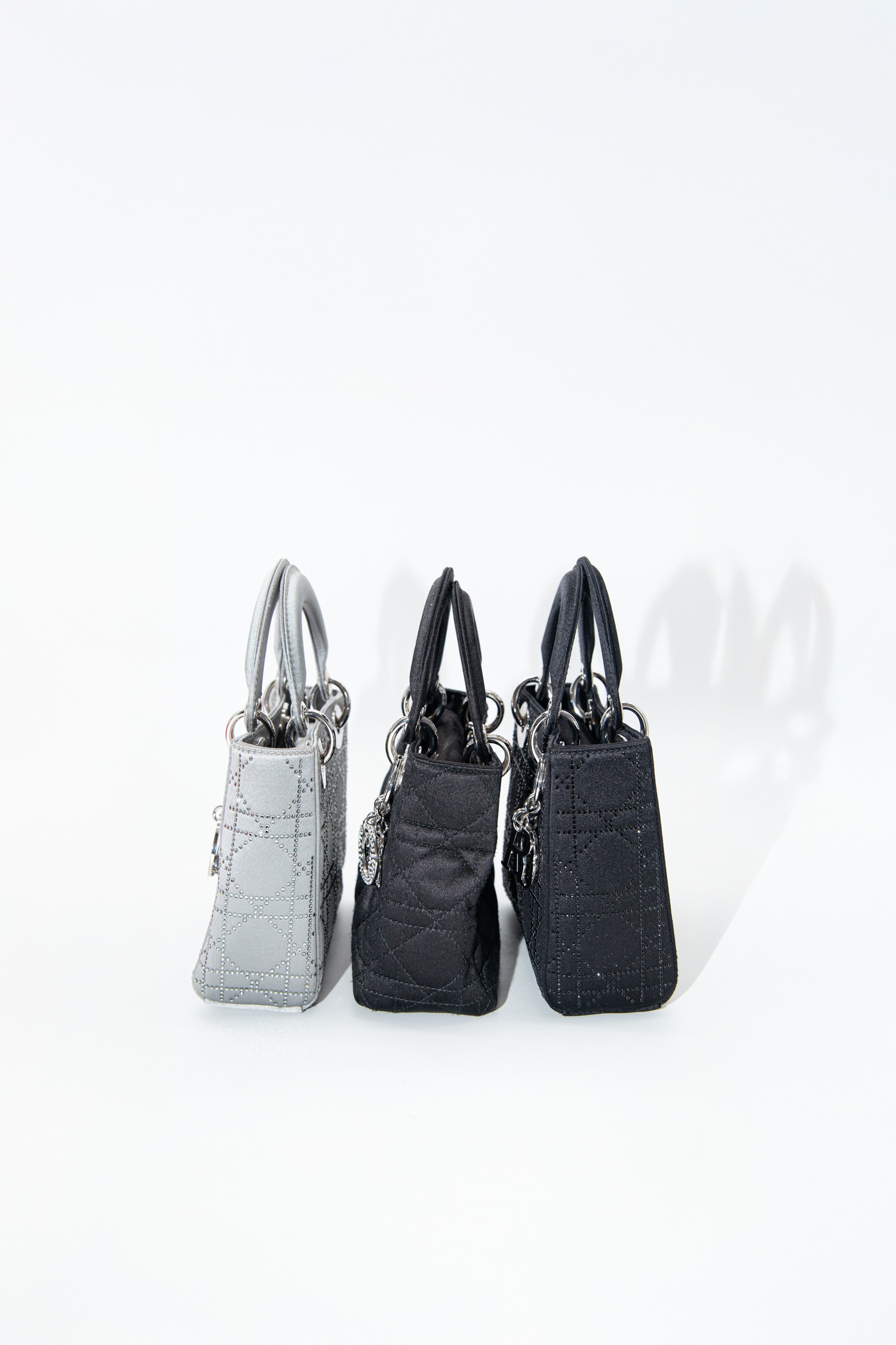 Dior „Mini Satin Cannage Lady Dior“ Handtasche Strass in Schwarz