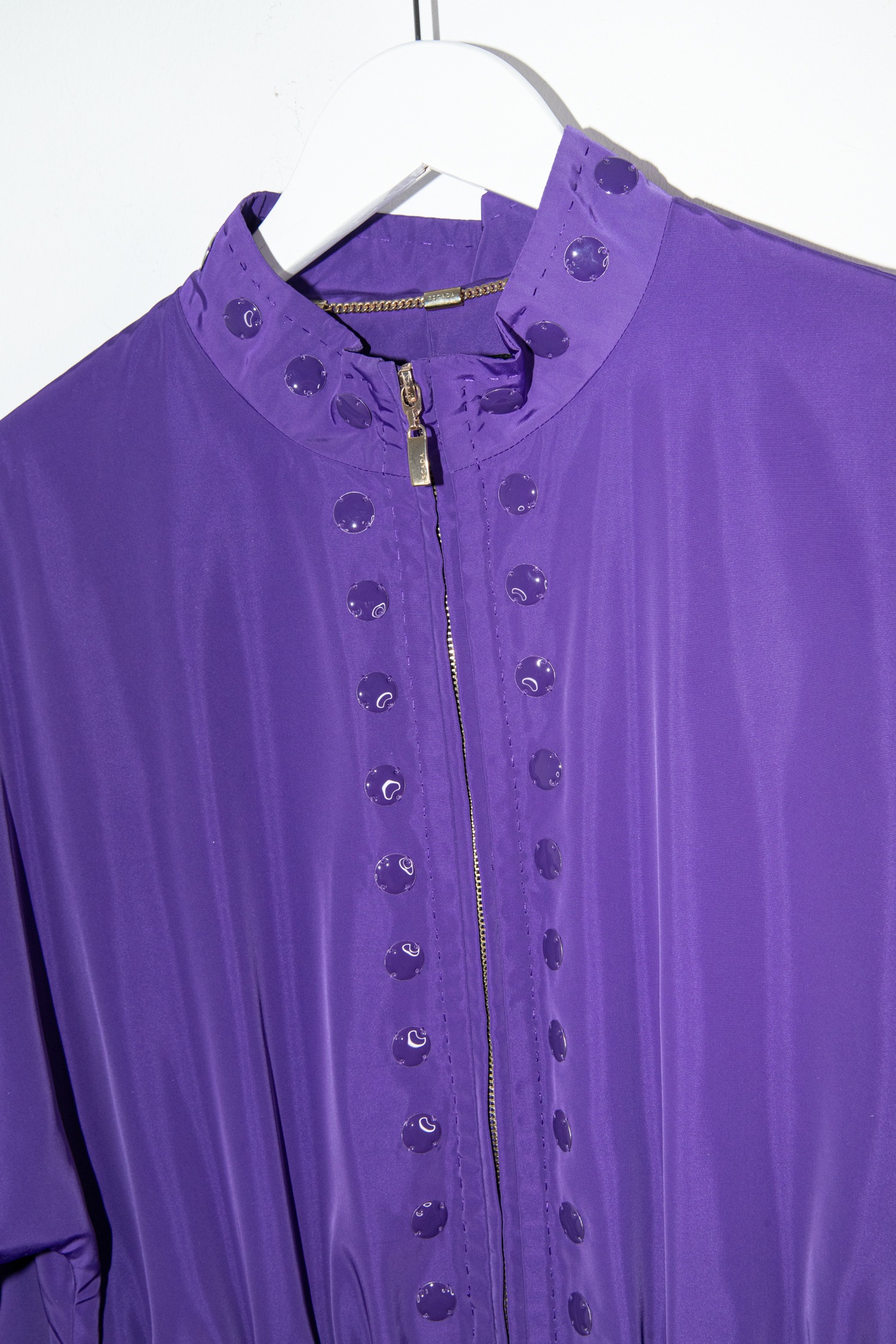 Escada Jacke in Lila und Gold