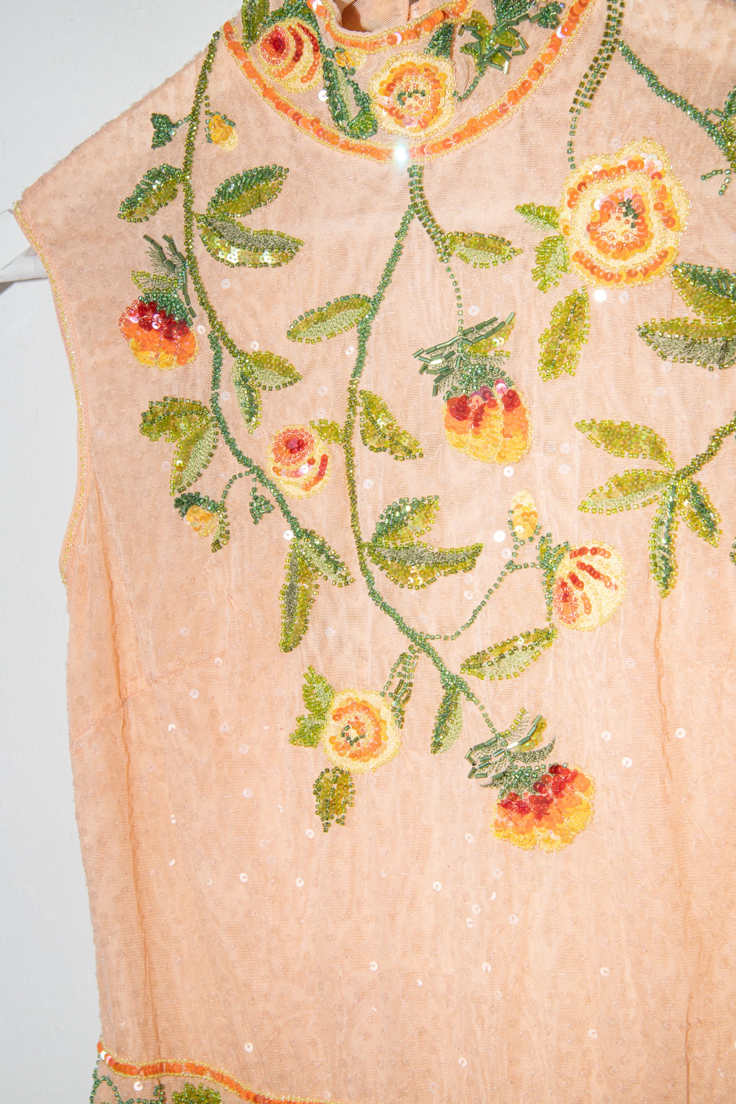 Vintage Escada Oberteil mit Blumenstickerei in Apricot