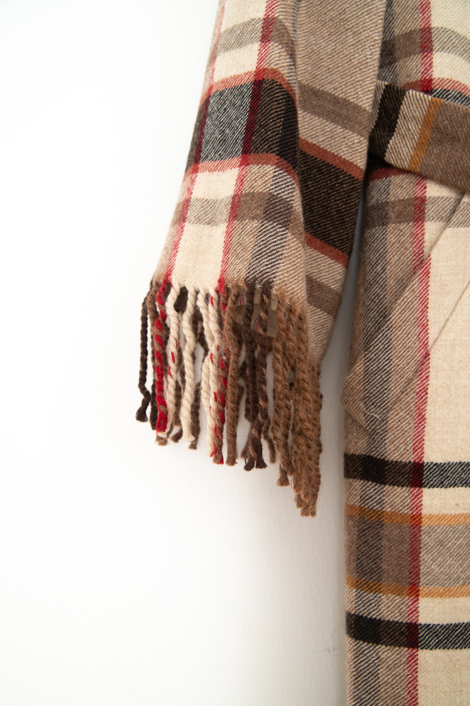 Etro Mantel mit Karomuster und Fransen in Beige, Rot und Ocker