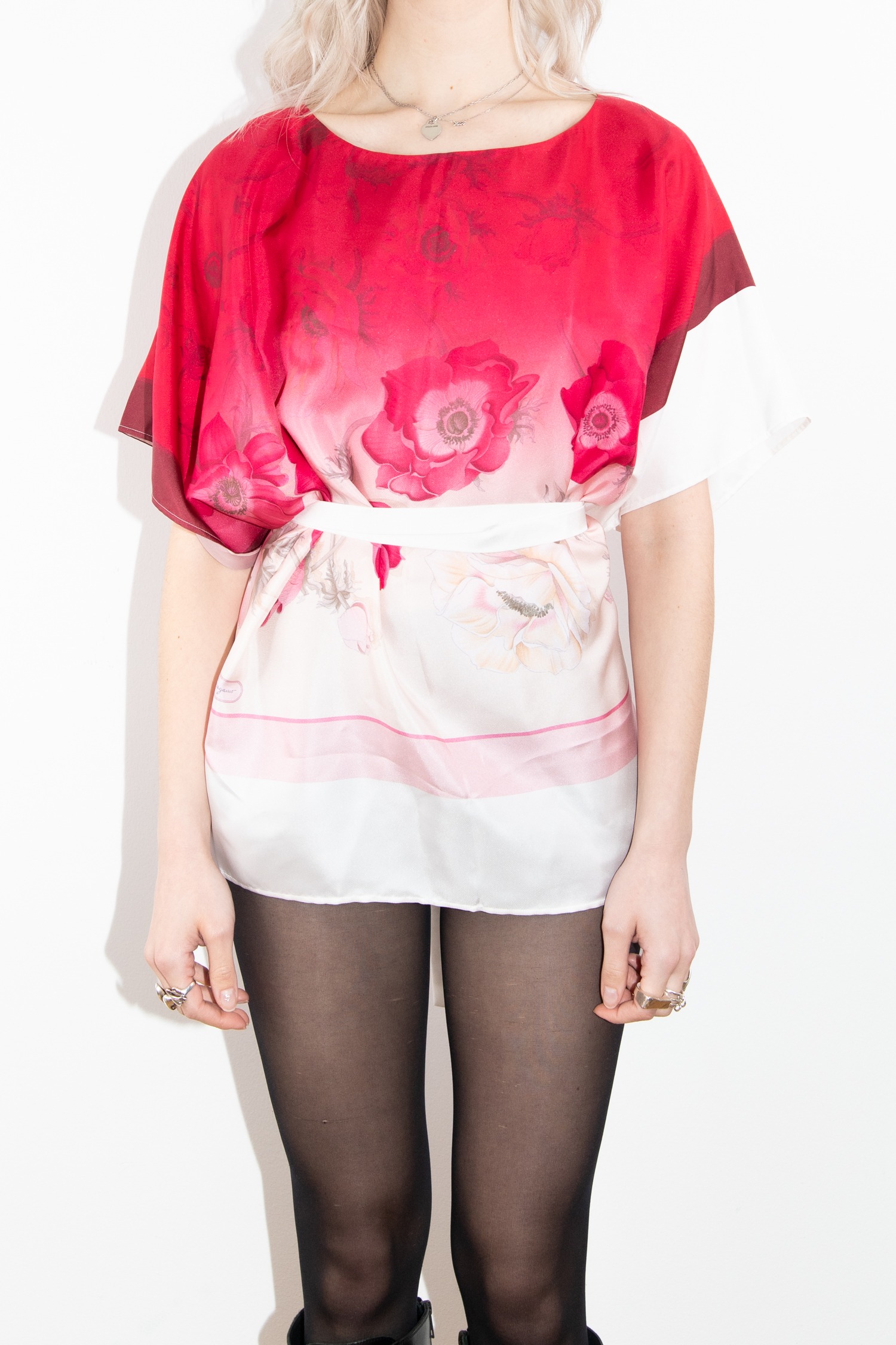 Salvatore Ferragamo Seidenbluse mit Anemone-Print