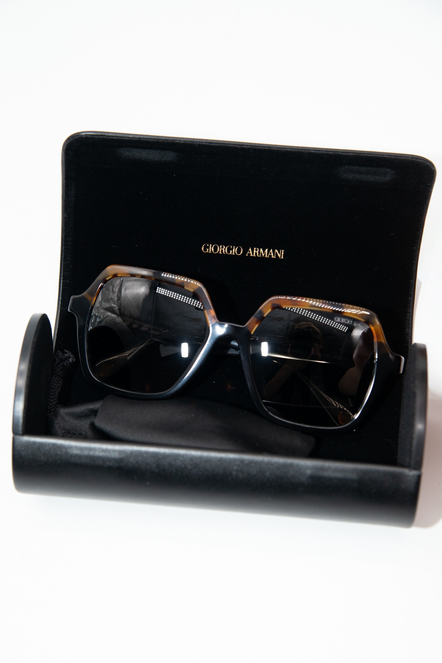 Giorgio Armani Sonnenbrille in Braun und Schwarz
