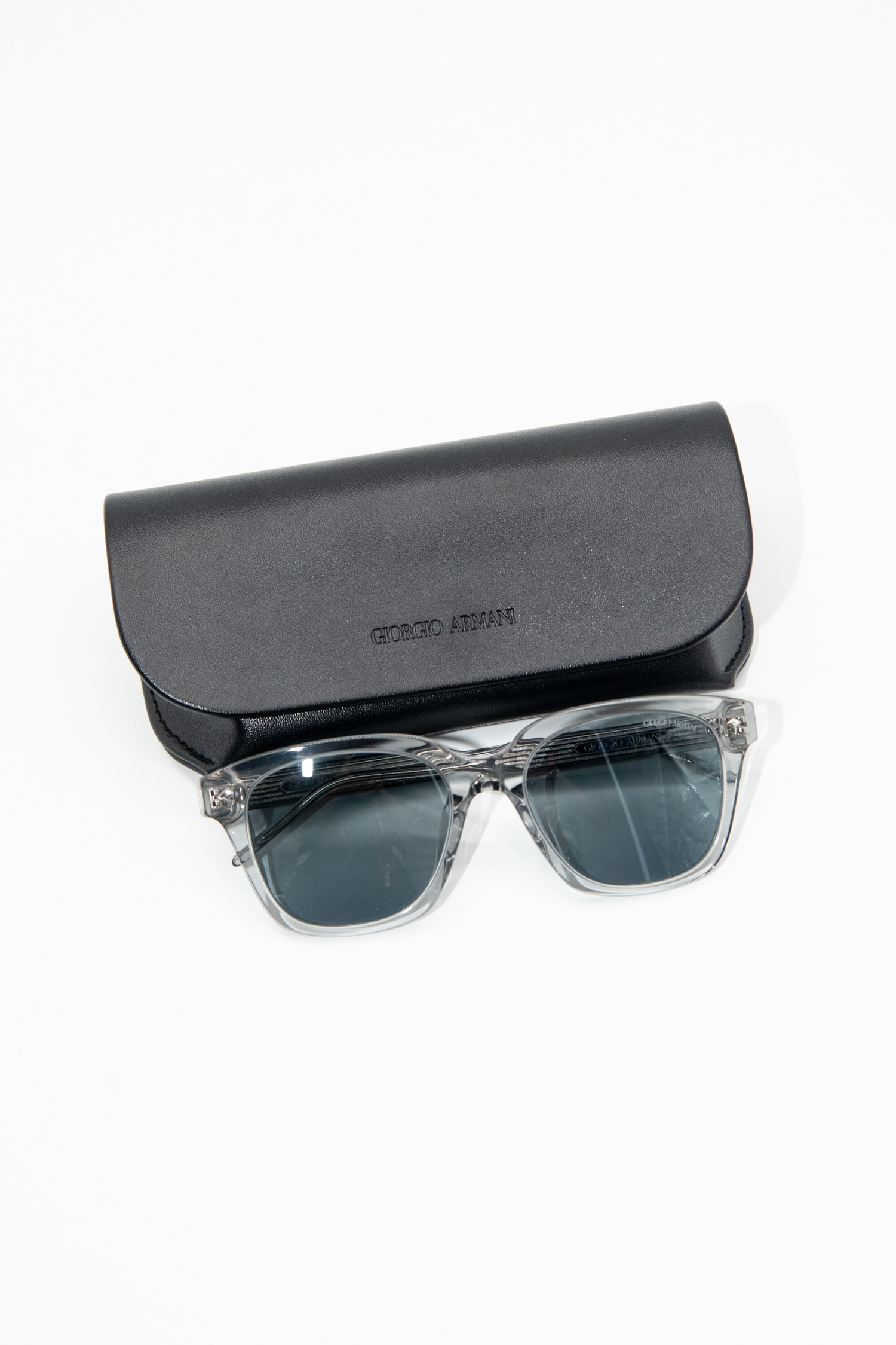 Giorgio Armani Sonnenbrille in Transparent und Hellblau