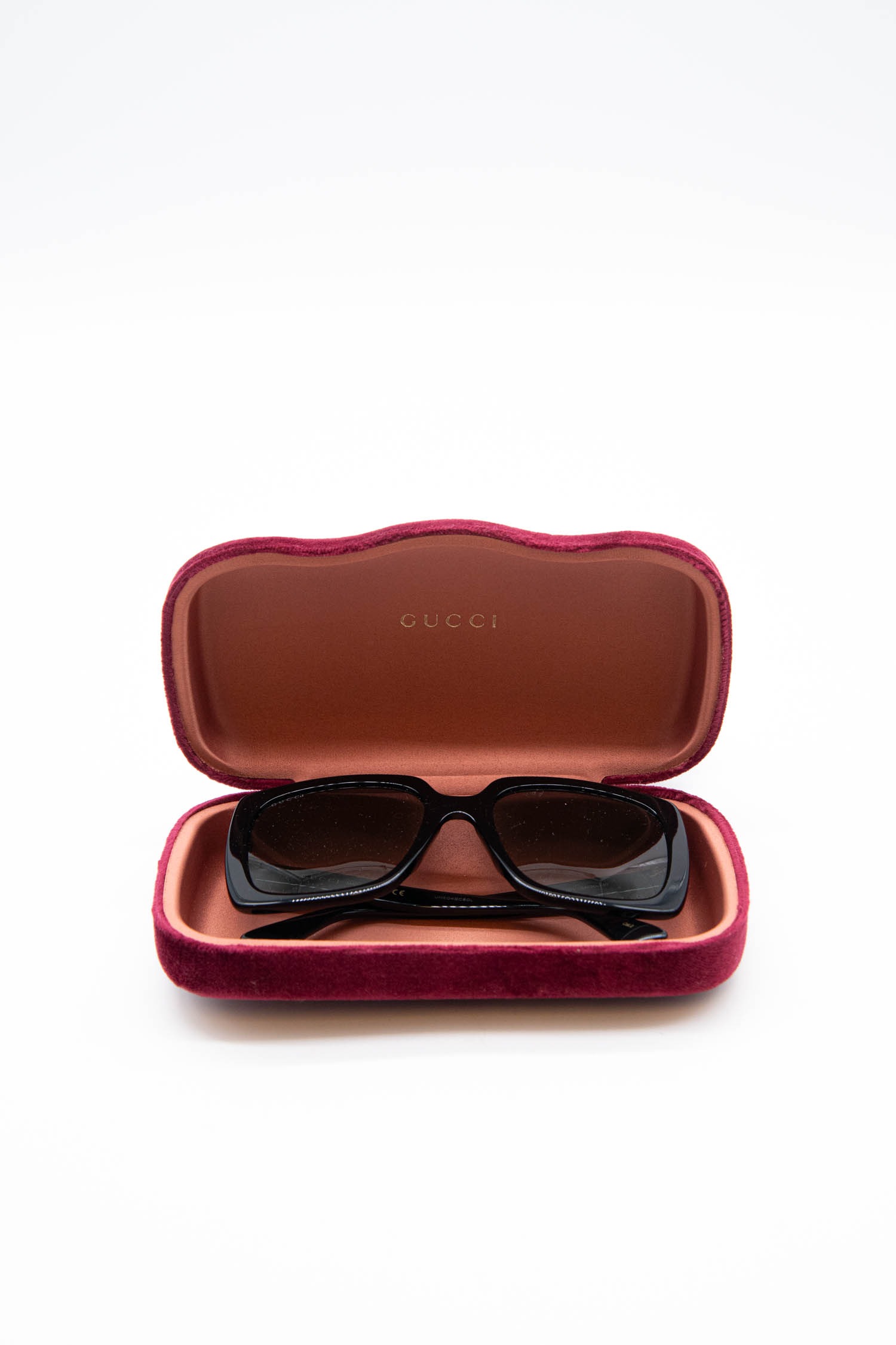 Gucci Sonnenbrille mit rechteckigem Rahmen in Schwarz