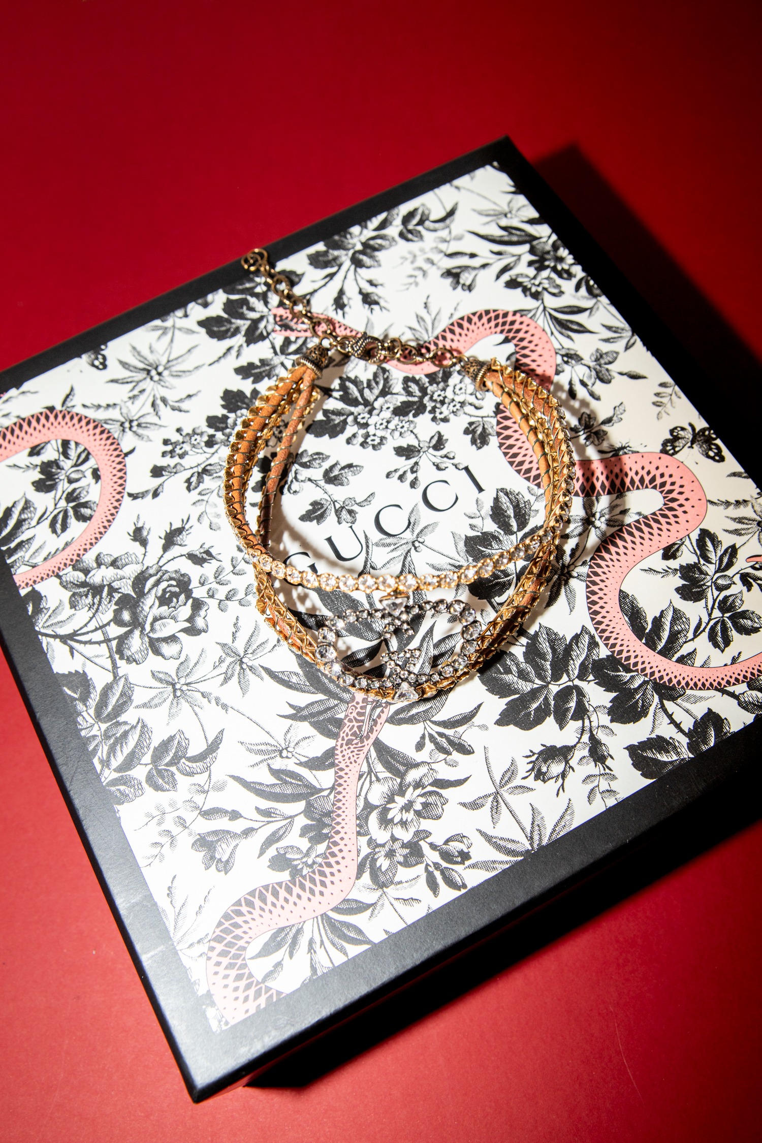 MCM "Patricia" Portemonnaie zum Umhängen in Rosa und Silber