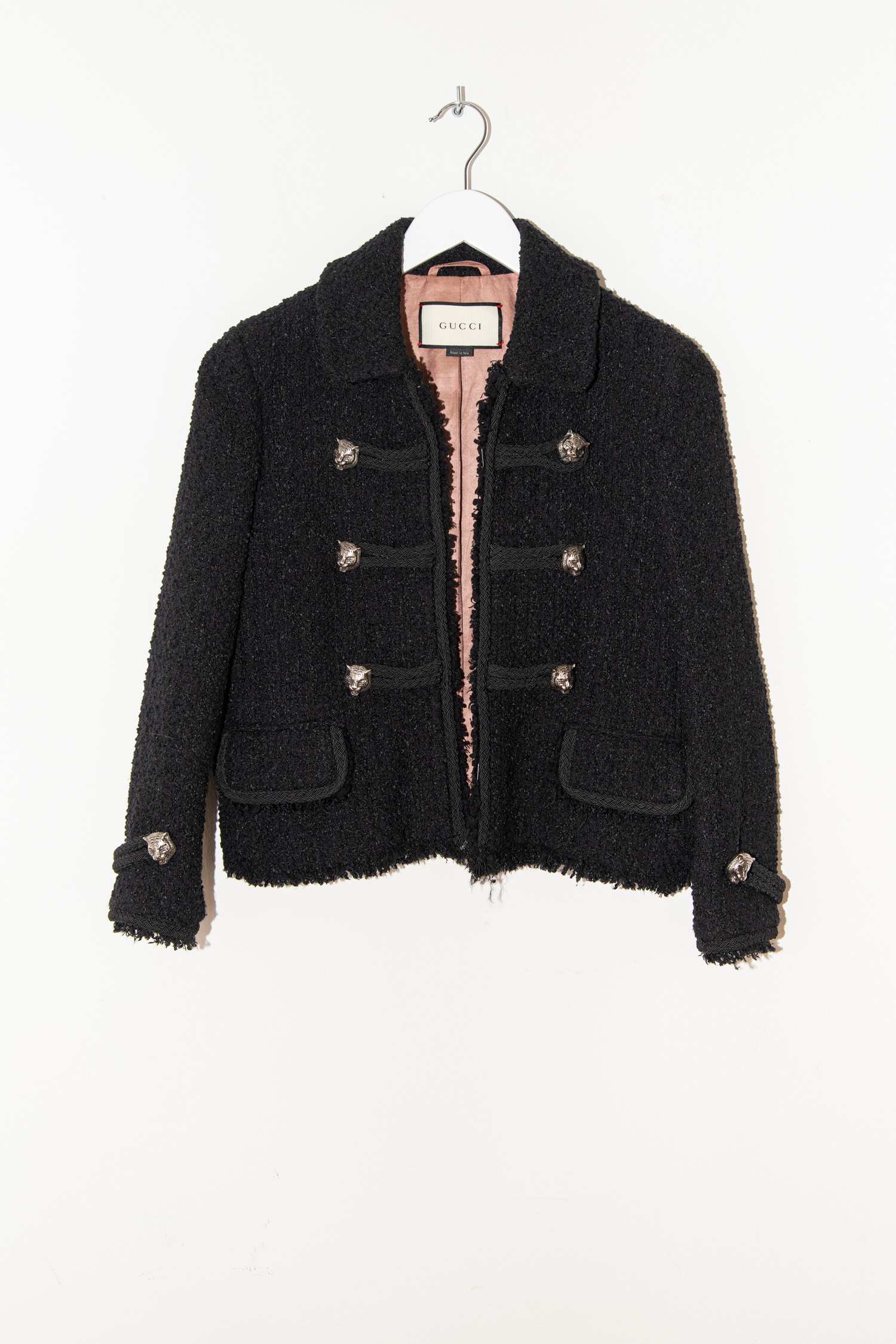 Gucci kurze Bouclé-Jacke mit Tigerknöpfen in Schwarz