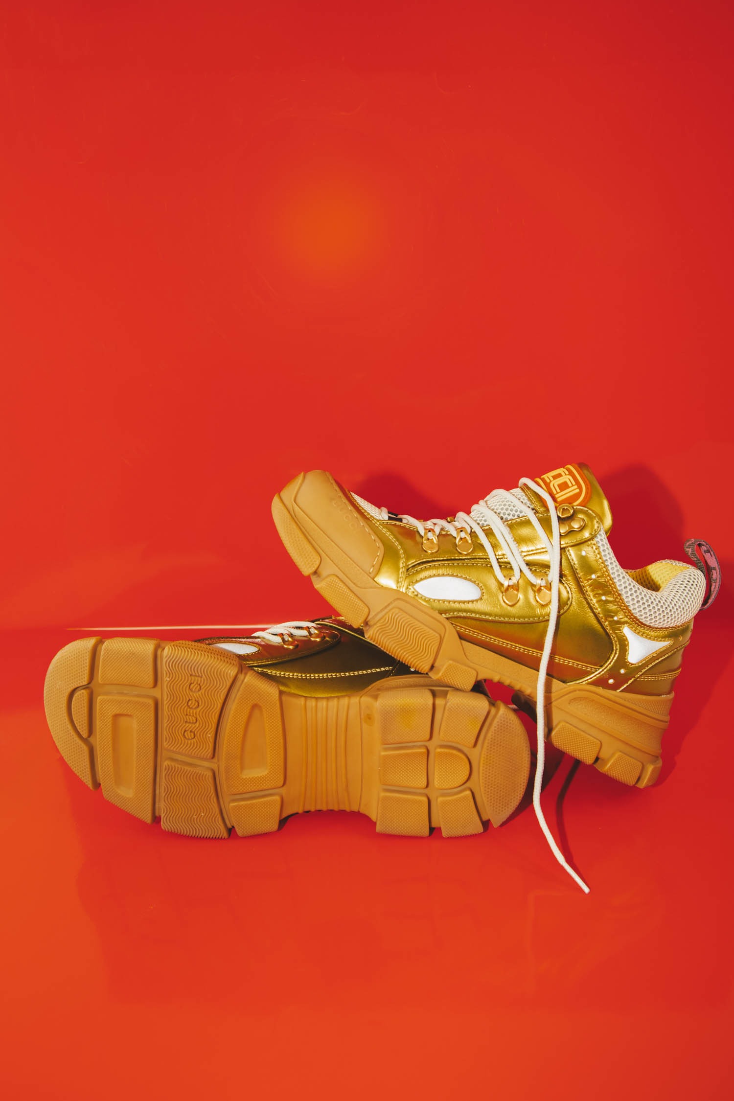 Gucci "Flashtrack" Sneaker in Gold