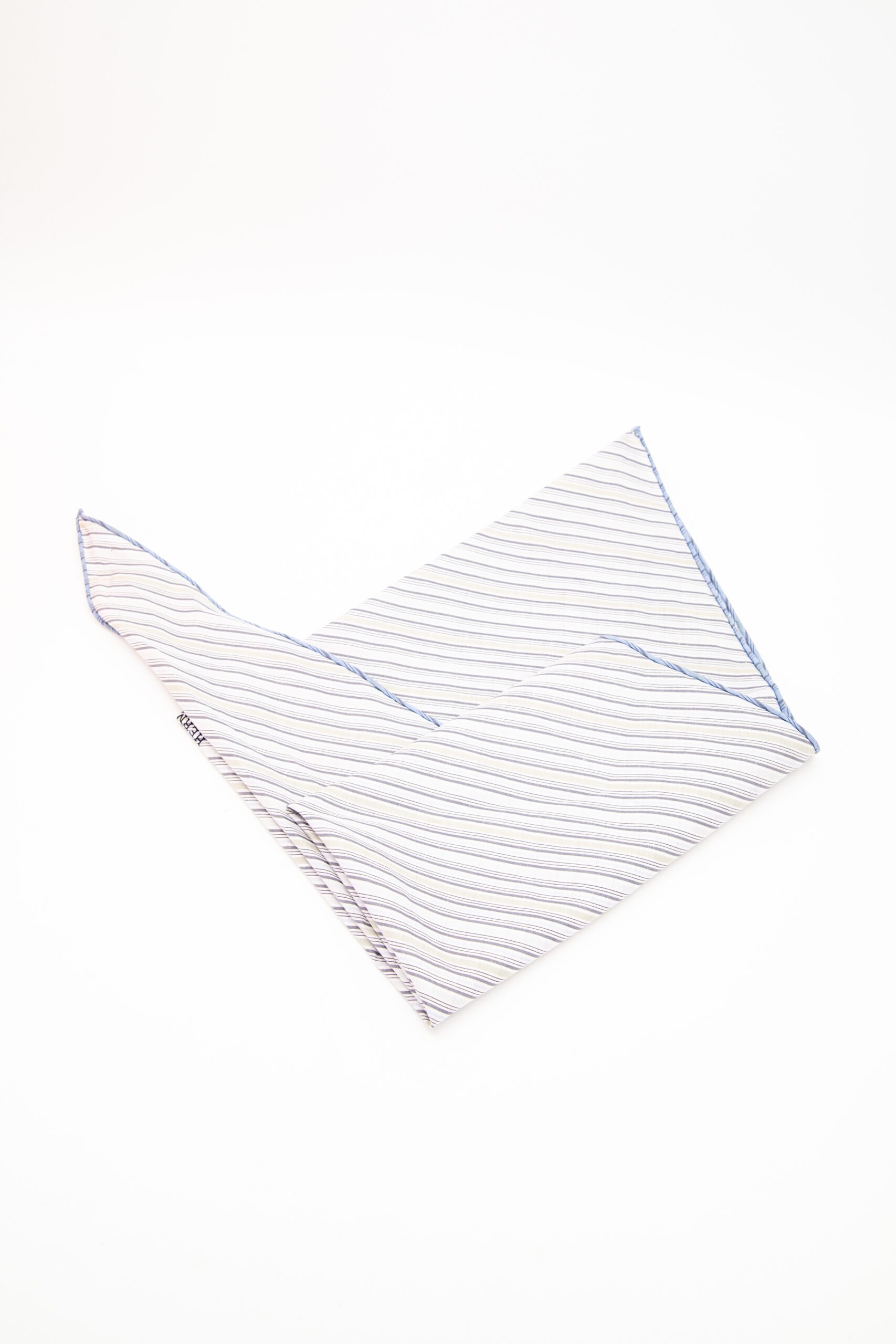 Hermès Dreieckstuch in Hellblau, Grün, Weiß gestreift