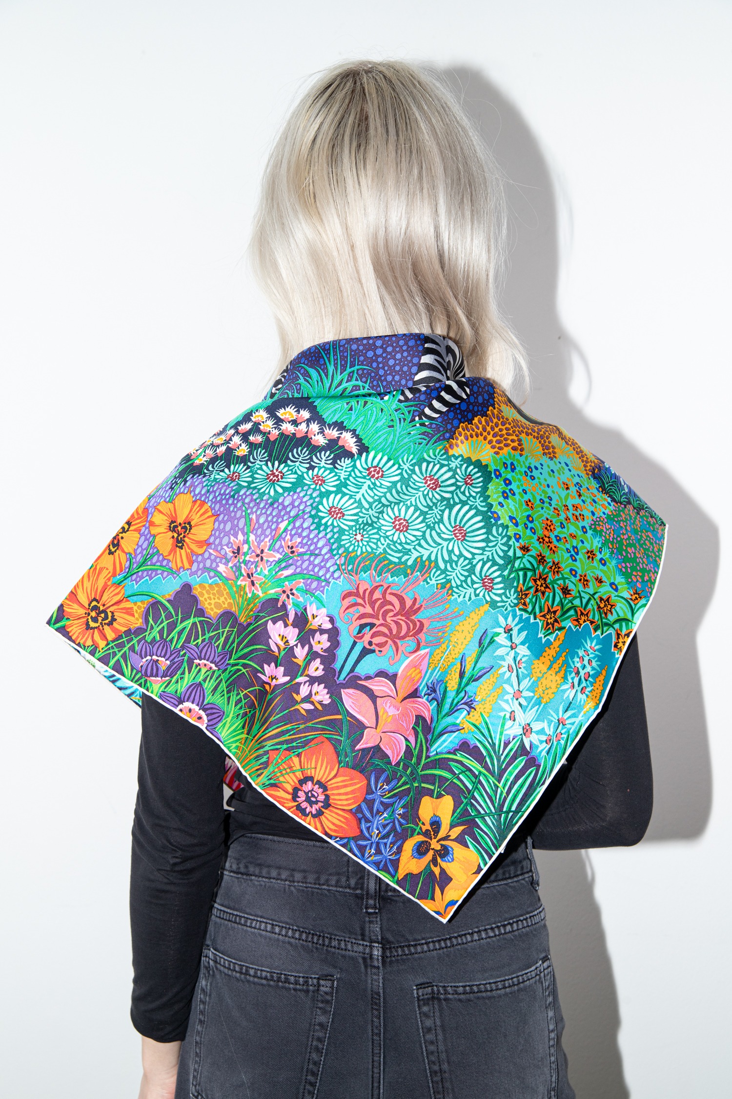 Hermès x Alice Shirley "Mountain Zebra" Seidentuch