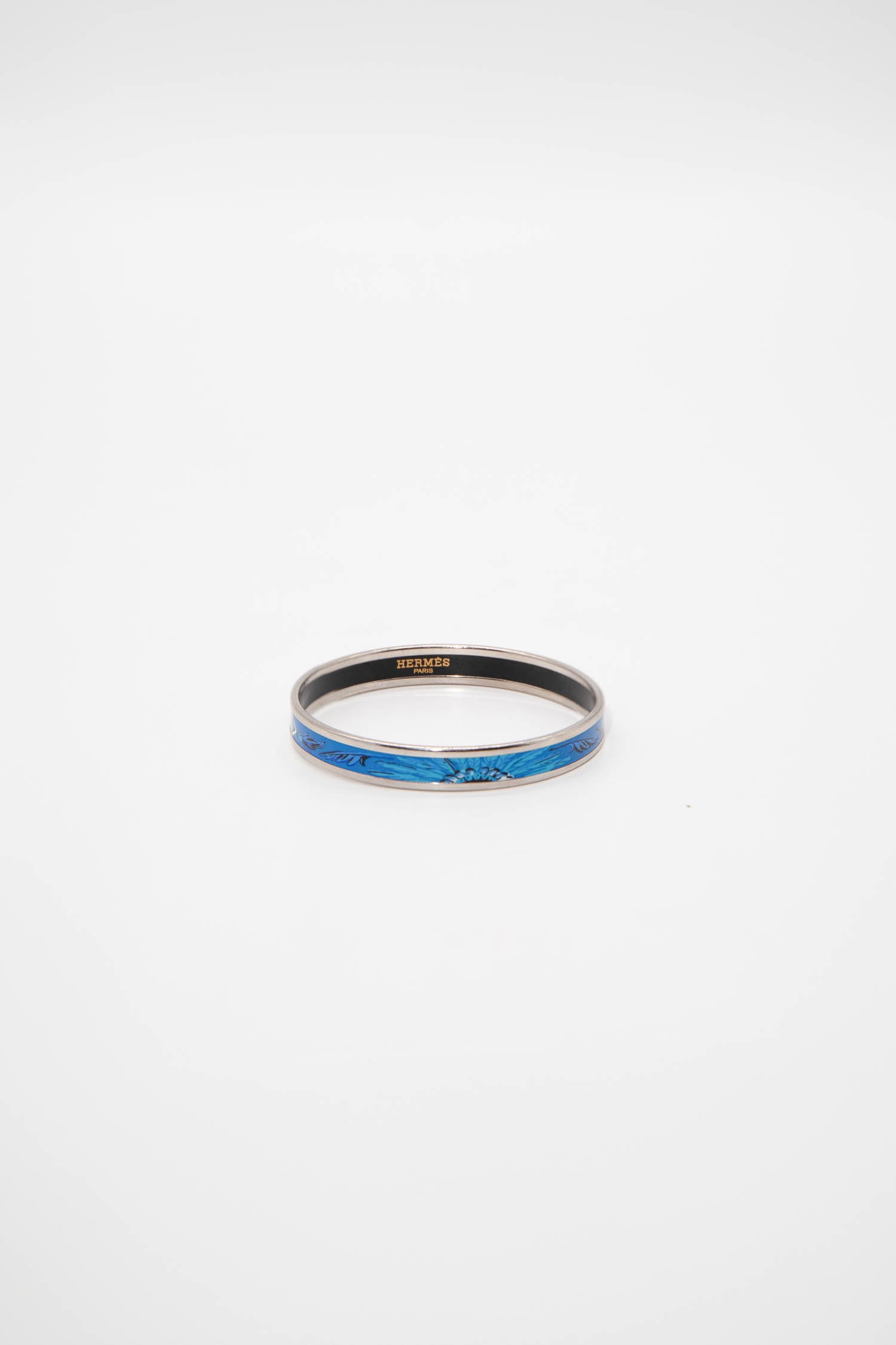 Hermès schmaler Armreif mit Feder-Motiv in Blau