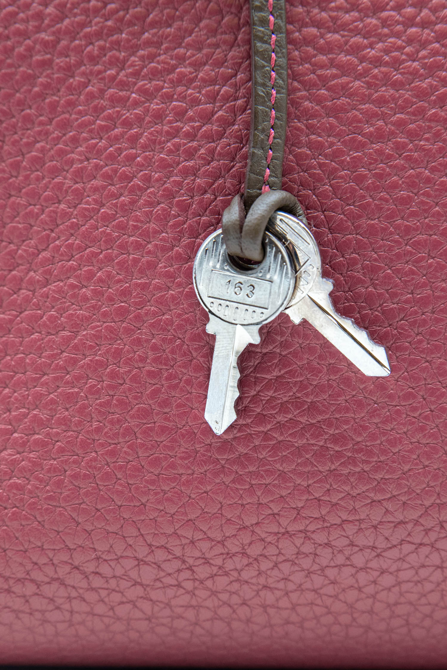 Hermès "Kelly" 35 Clémence Palladium Tasche Bicolore in Tosca/Etain