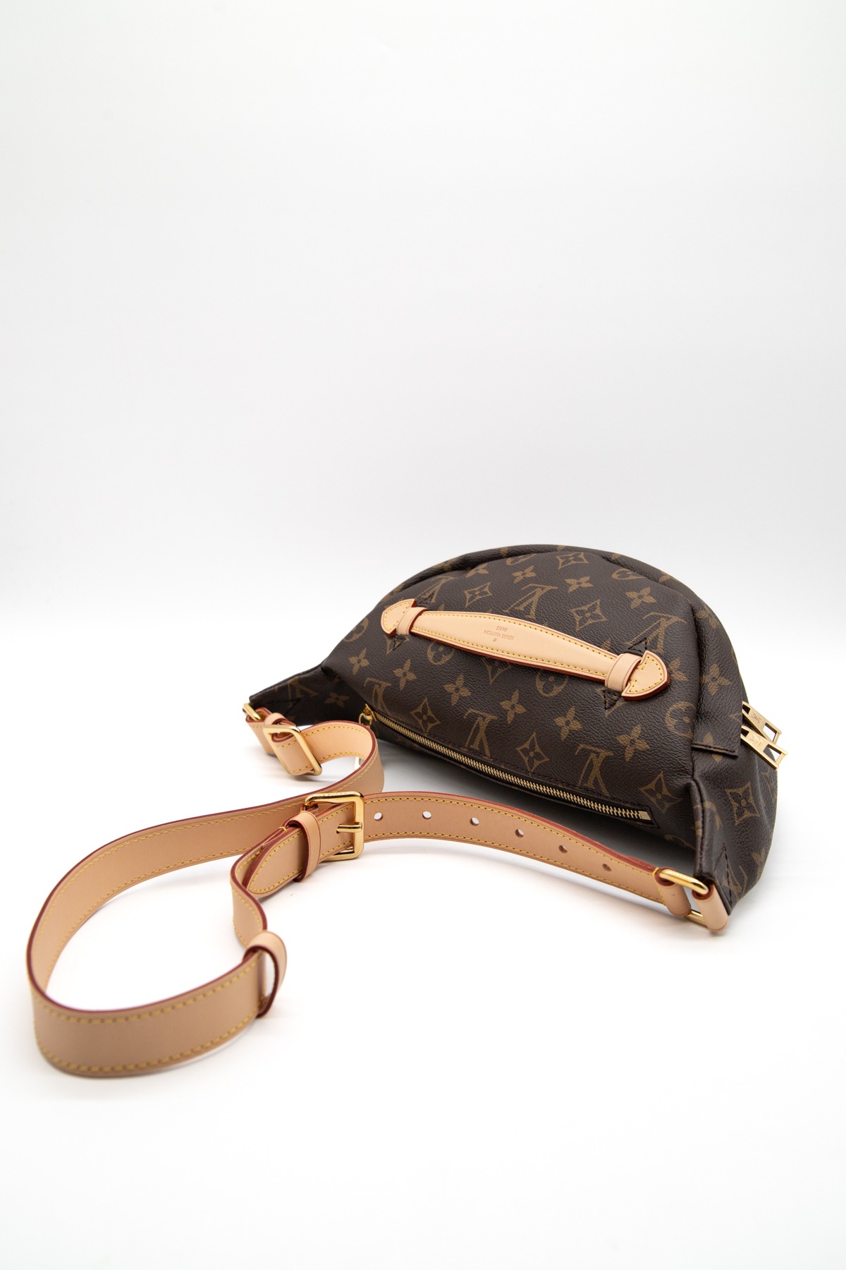 Louis Vuitton "Bum Bag My World Tour" Umhängetasche in Braun