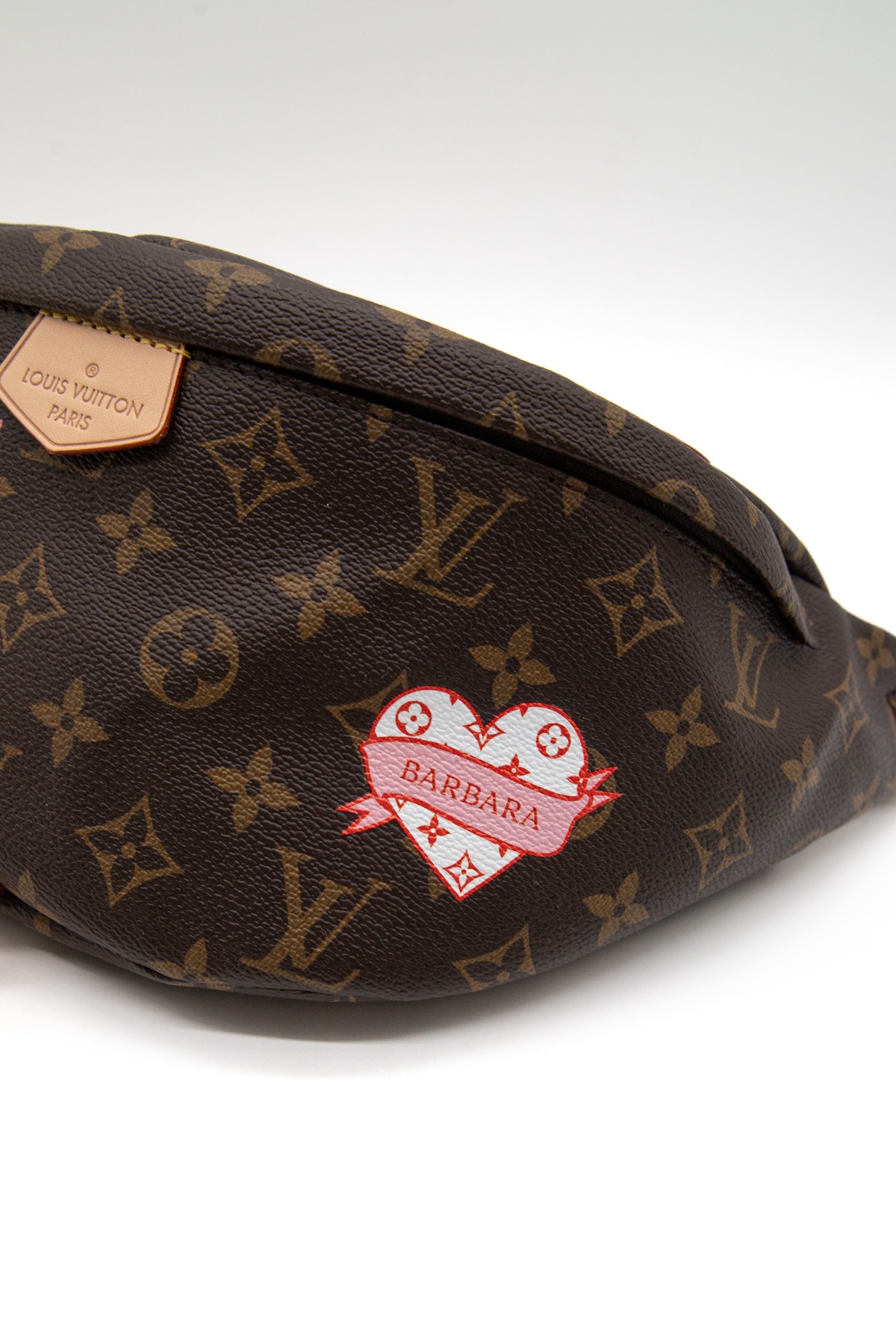 Louis Vuitton "Bum Bag My World Tour" Umhängetasche in Braun