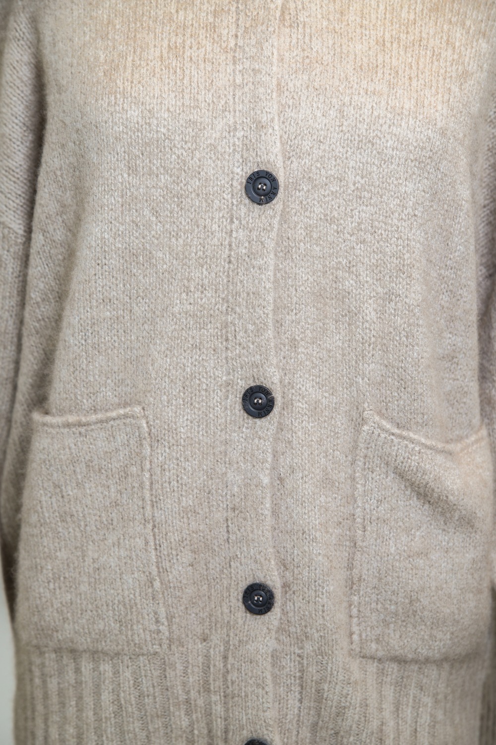 Iris von Arnim Strickjacke in Beige