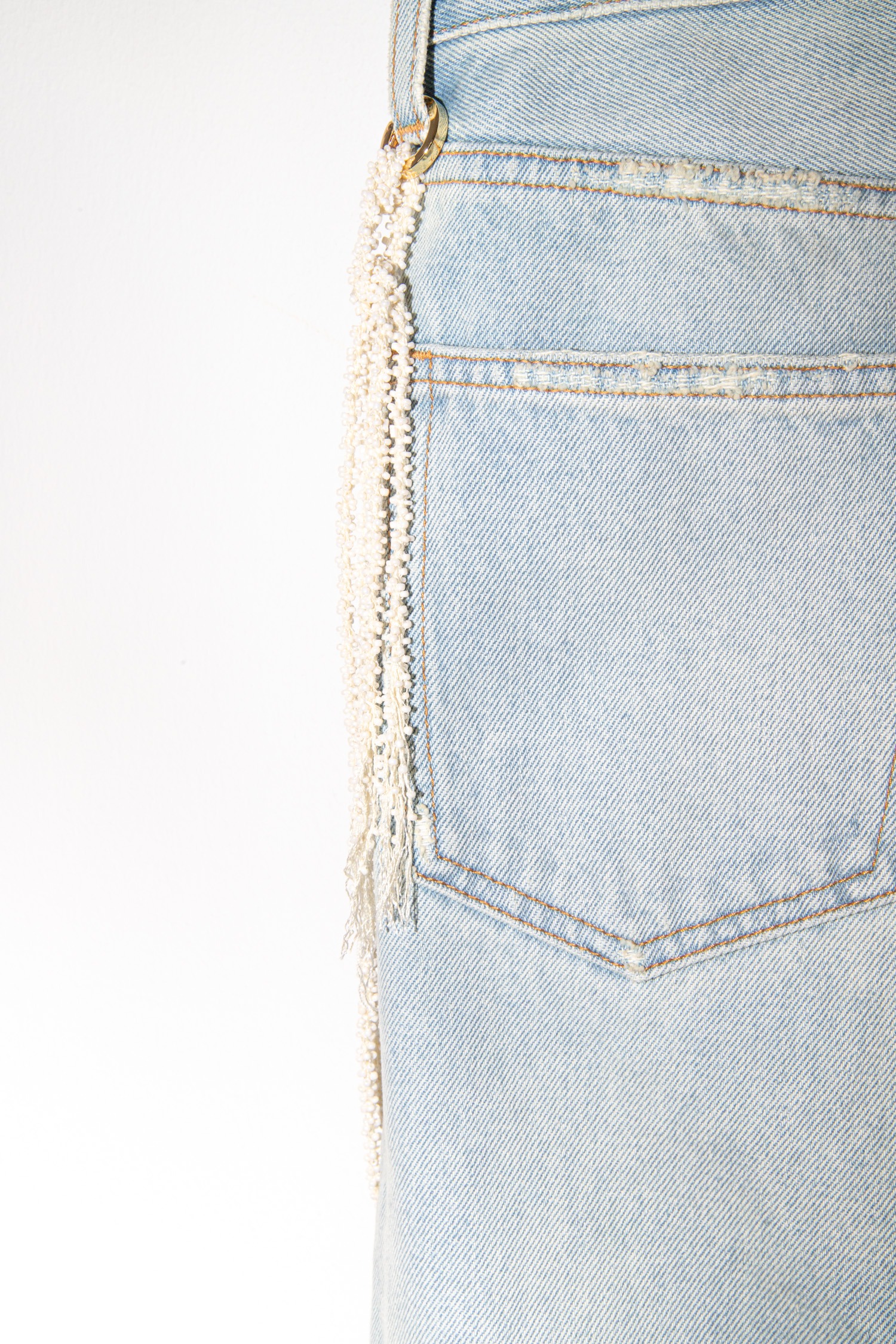 DARKPARK "Naomi" Jeans mit Kettendetail in Hellblau