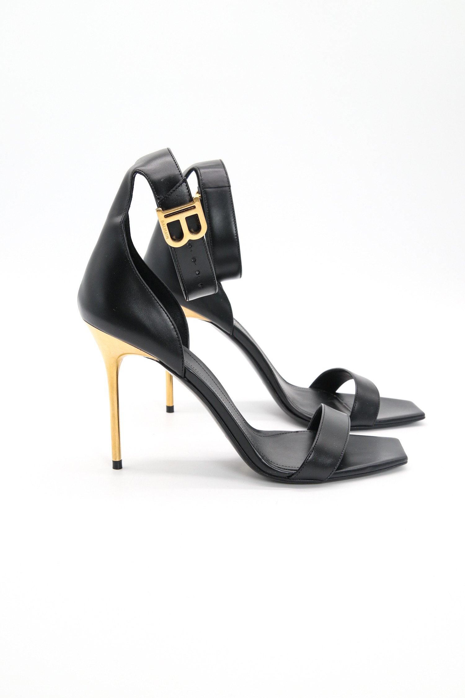 Balmain Heels in Schwarz und Gold