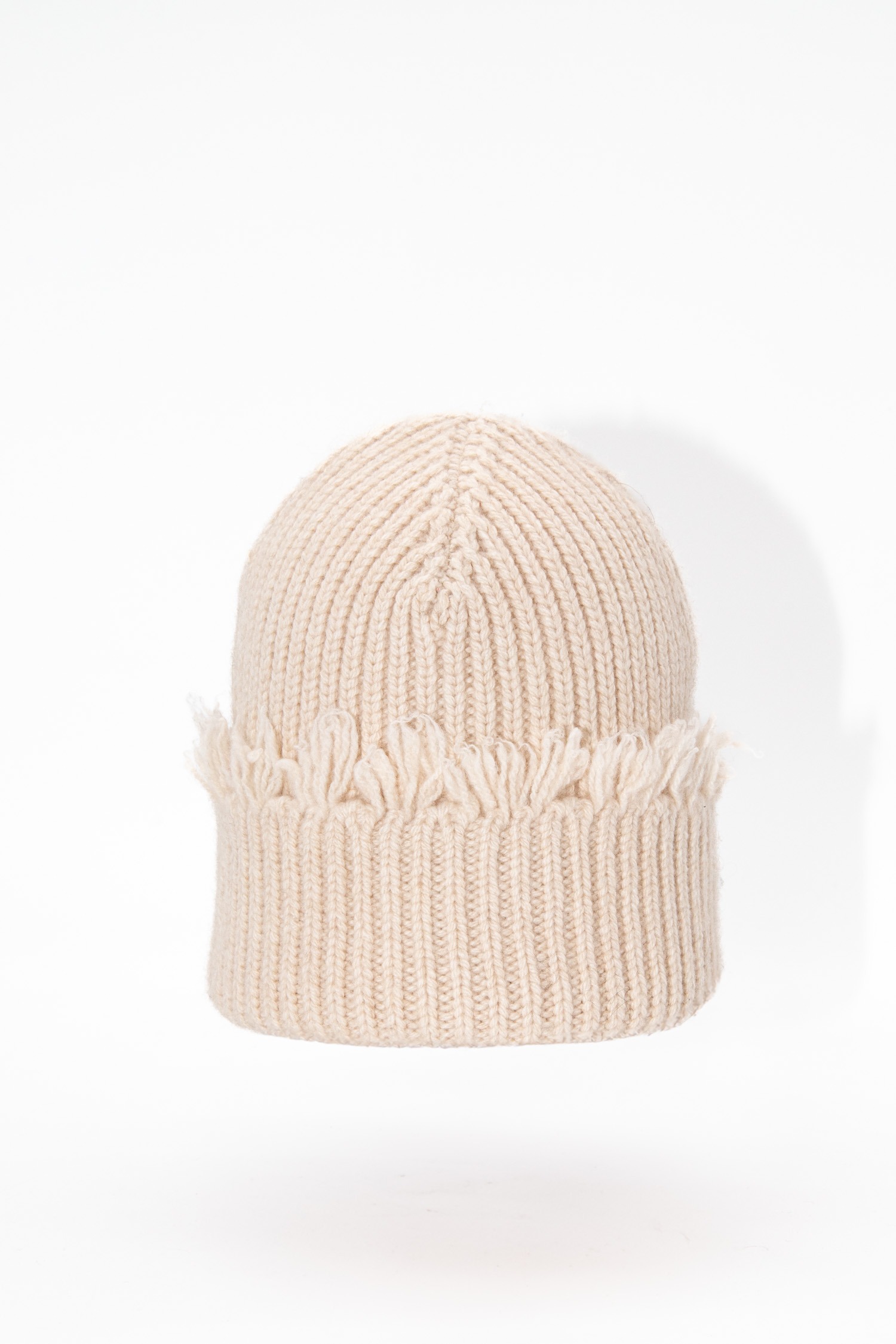 Alanui Beanie mit Fransen in Hellbeige