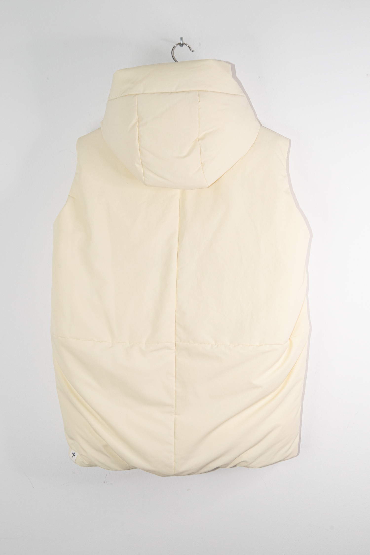 Jil Sander Oversized Daunenweste in Pastellgelb