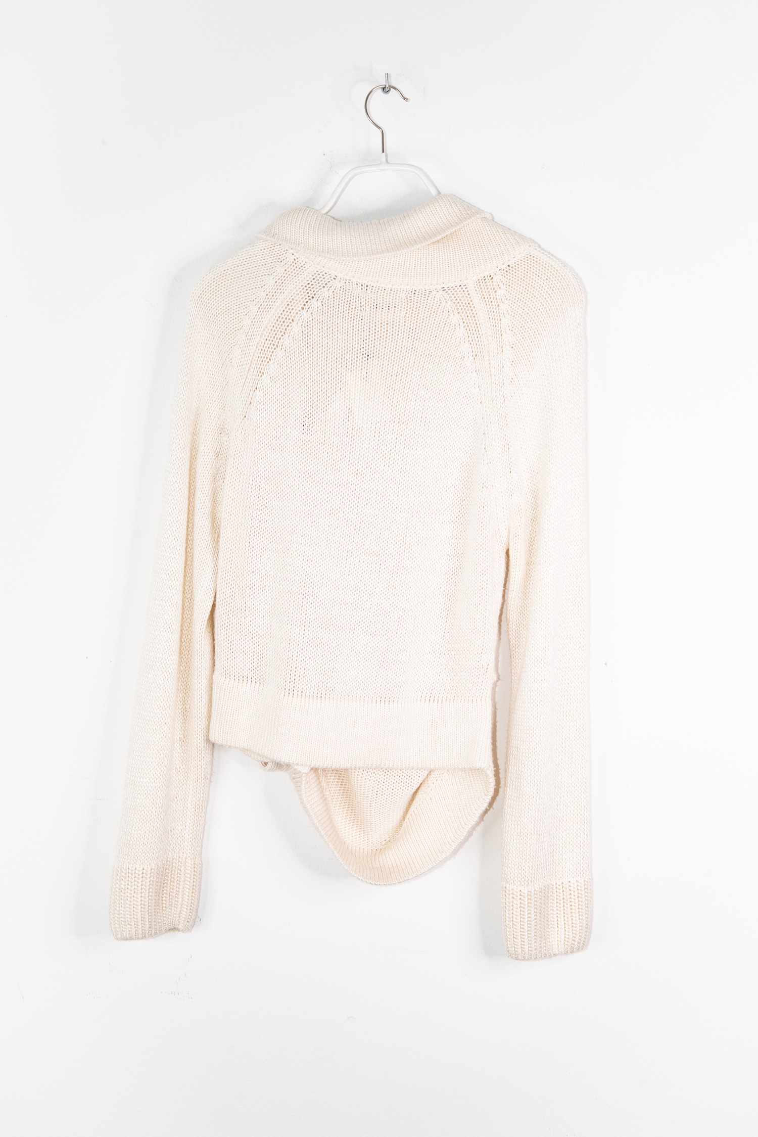 Khaite "Lorrai" Strickjacke aus Seide in Ecru und Schwarz