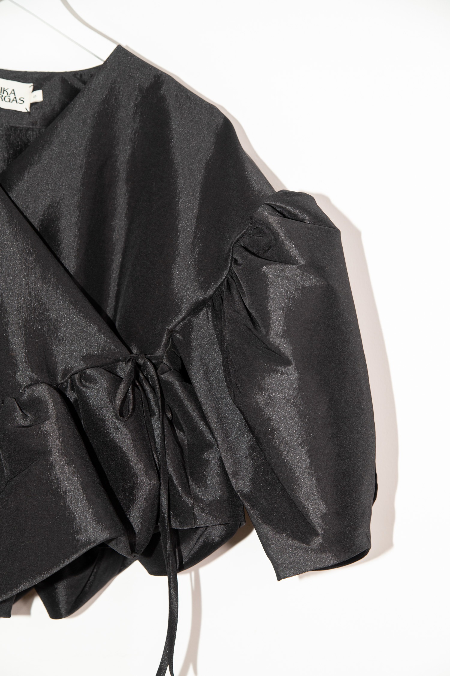 Kika Vargas "Amanda" Wickelbluse in Schwarz