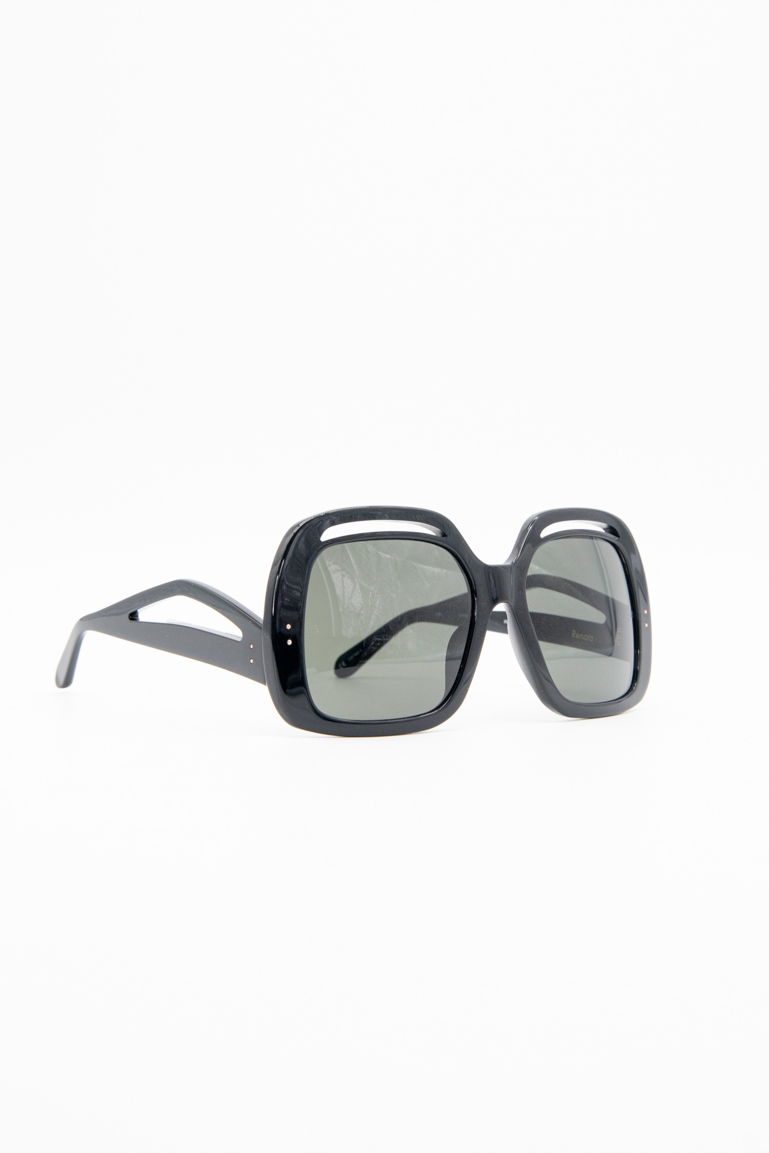 Linda Farrow "Renata" Sonnenbrille in Schwarz und Gold