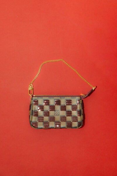 Louis Vuitton "Mini Pouchette" mit Pailletten in Braun und Gold